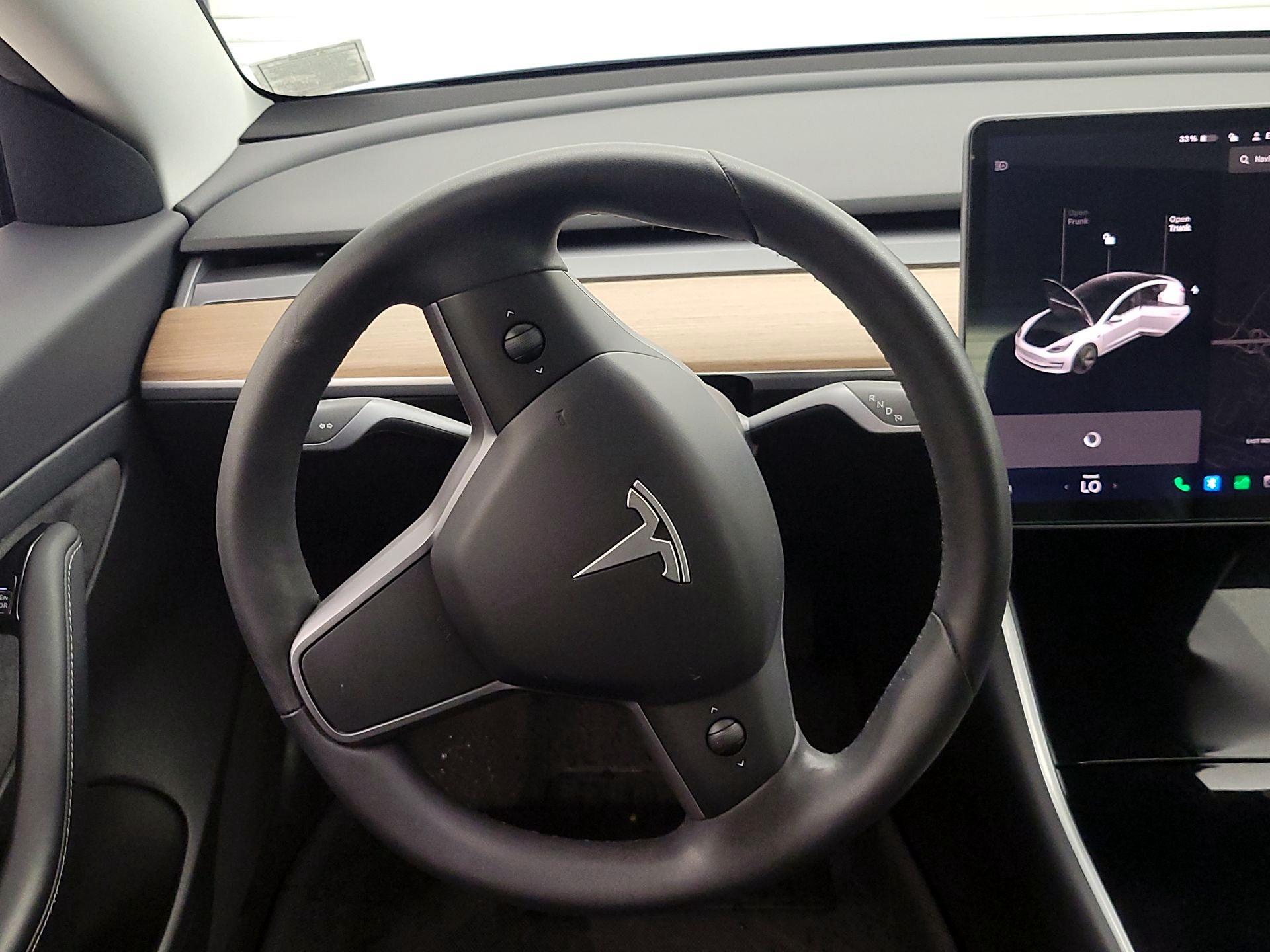 Thumbnail: 2020 Tesla Model 3 - 10