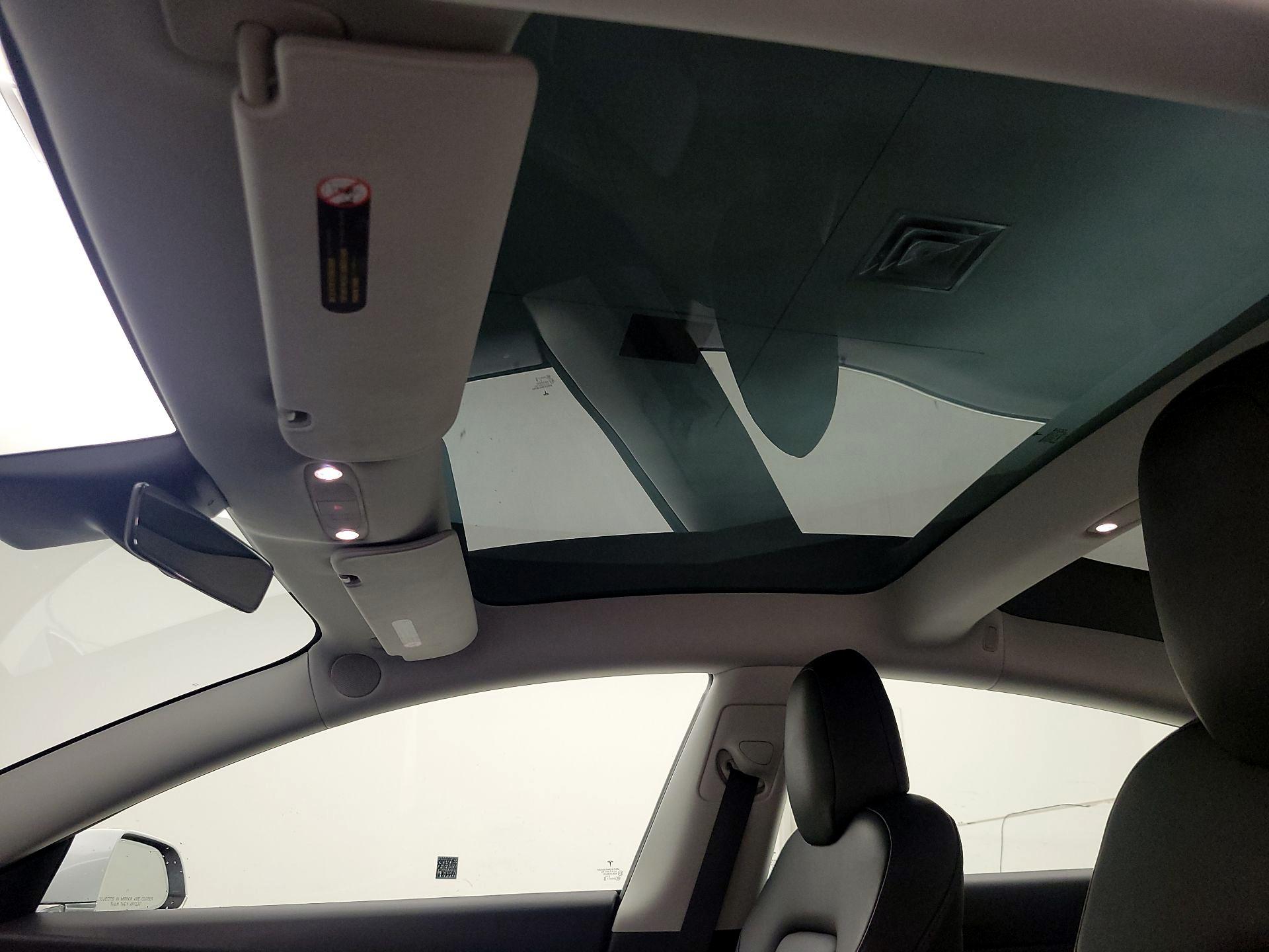 Thumbnail: 2020 Tesla Model 3 - 18