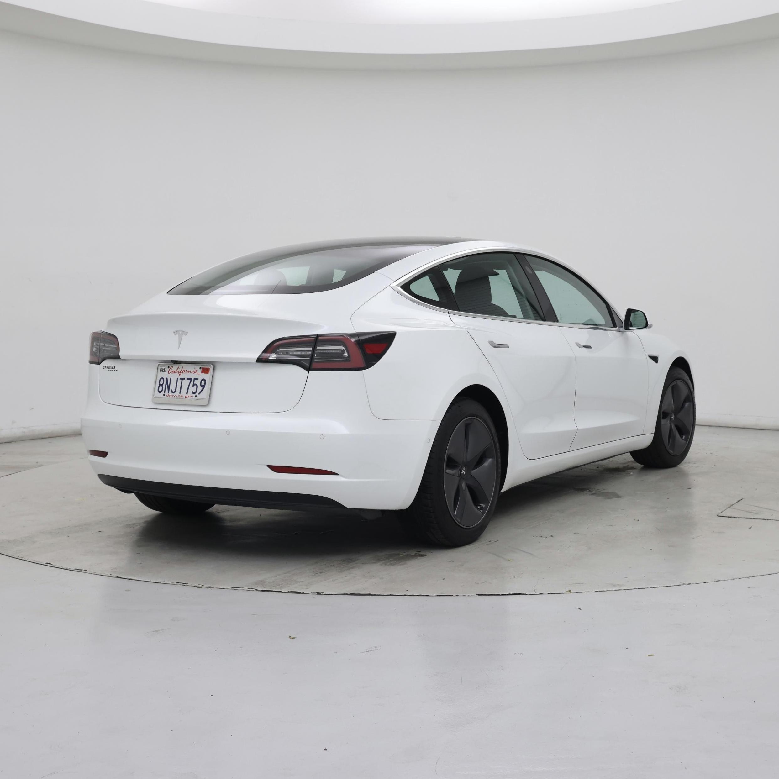 Thumbnail: 2020 Tesla Model 3 - 8