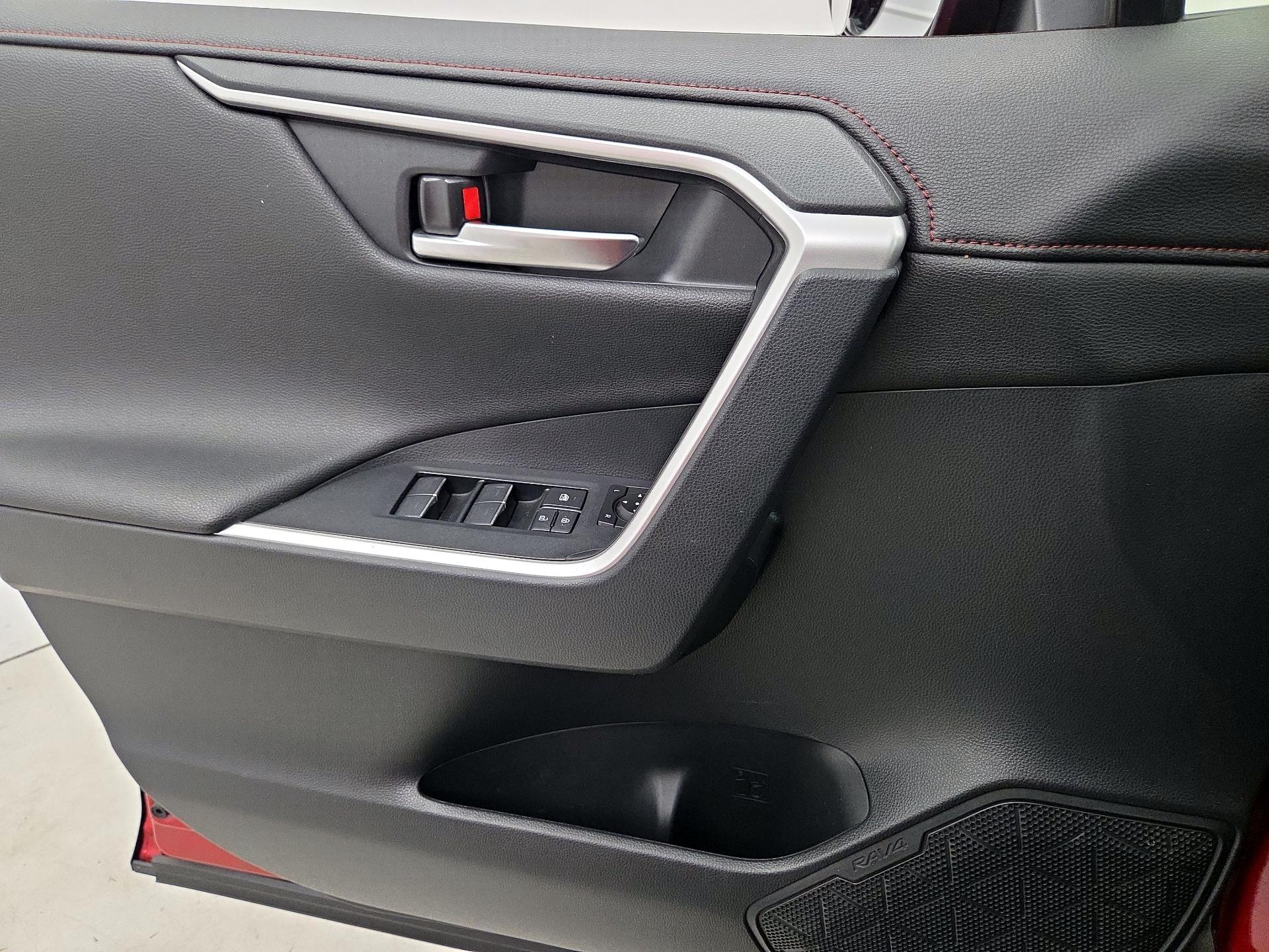 Thumbnail: 2023 Toyota RAV4 - 12