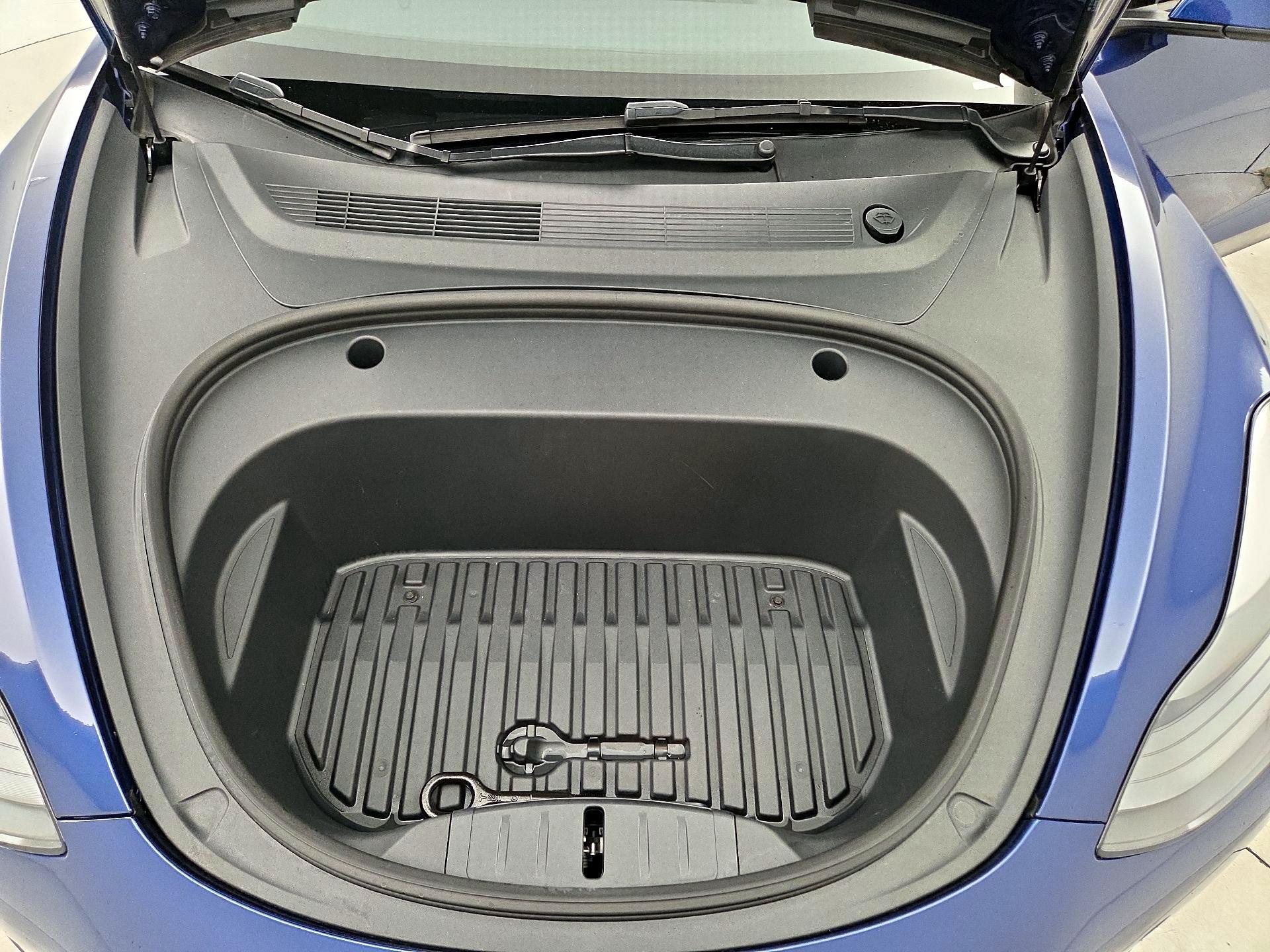 Thumbnail: 2022 Tesla Model 3 - 20