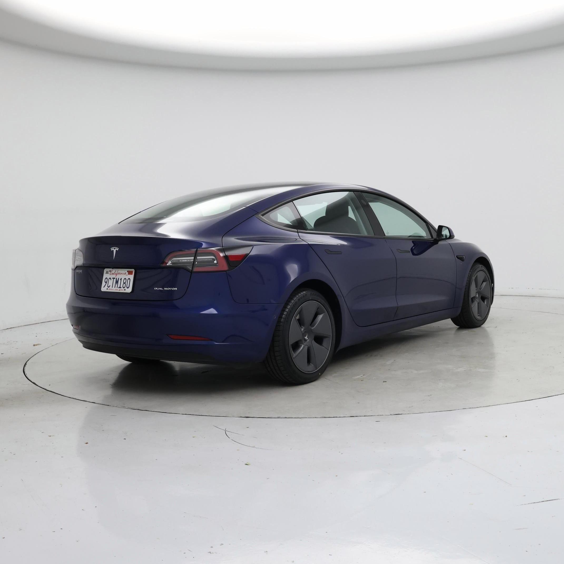 Thumbnail: 2022 Tesla Model 3 - 8