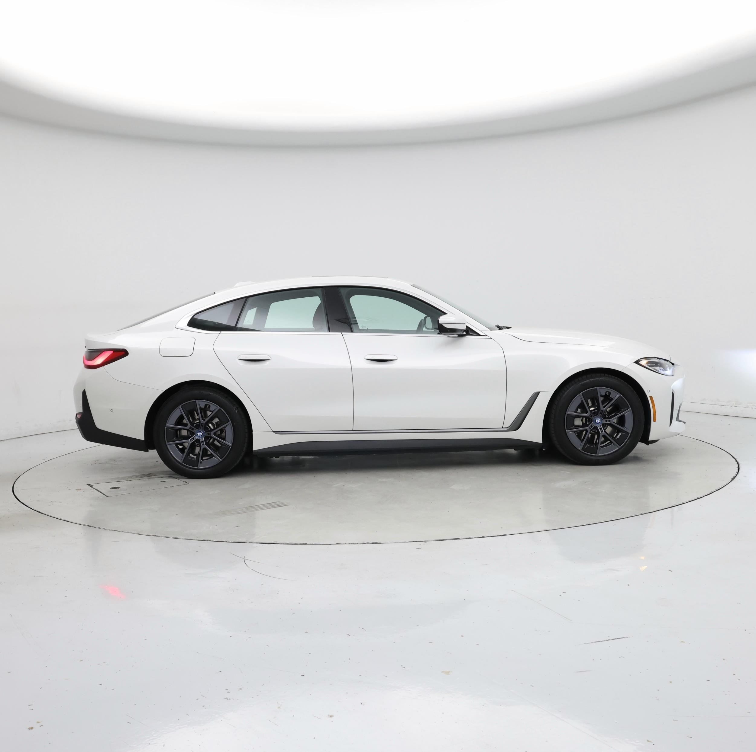 Thumbnail: 2023 BMW i4 - 7