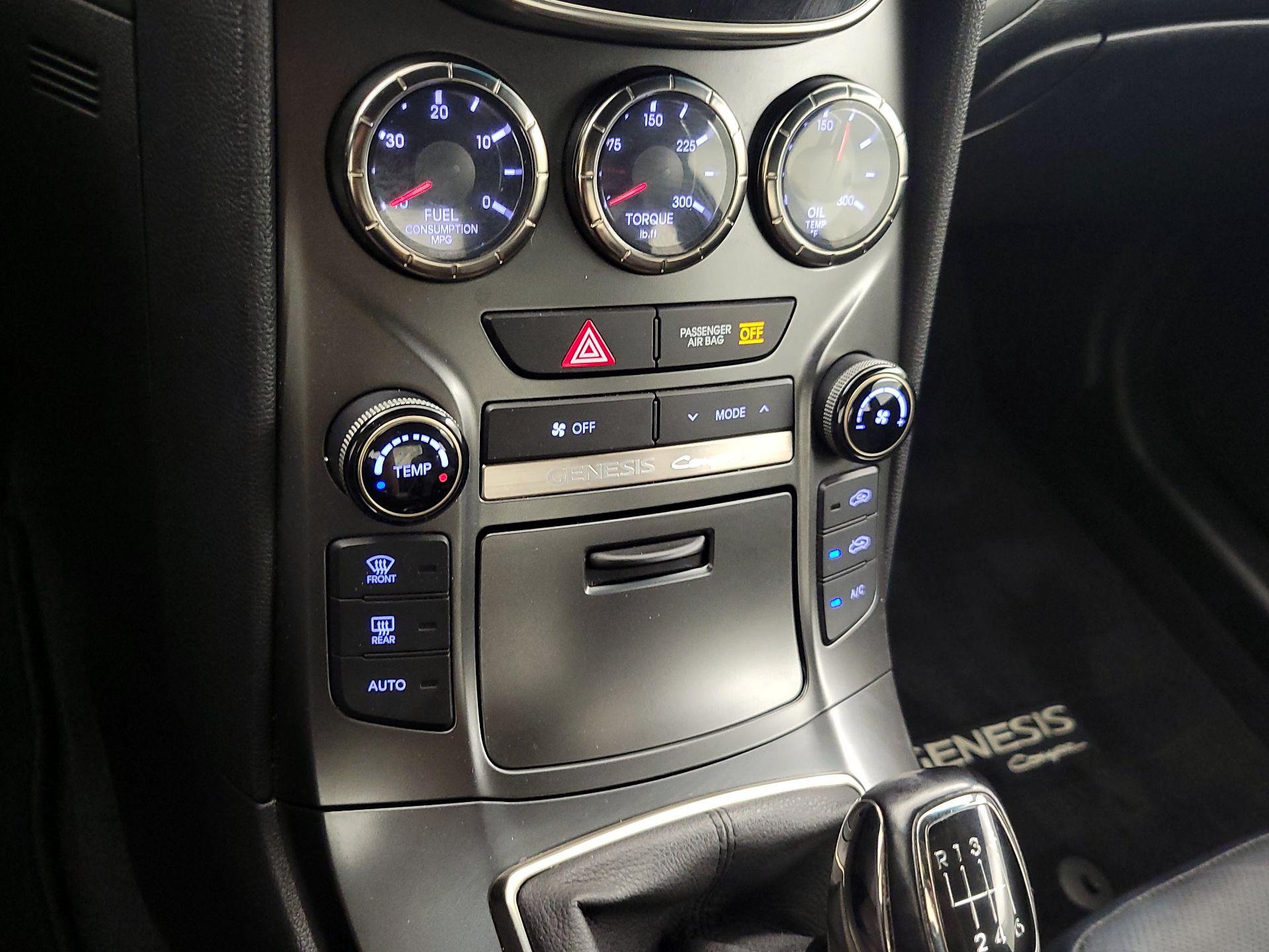 Thumbnail: 2016 Hyundai Genesis - 15
