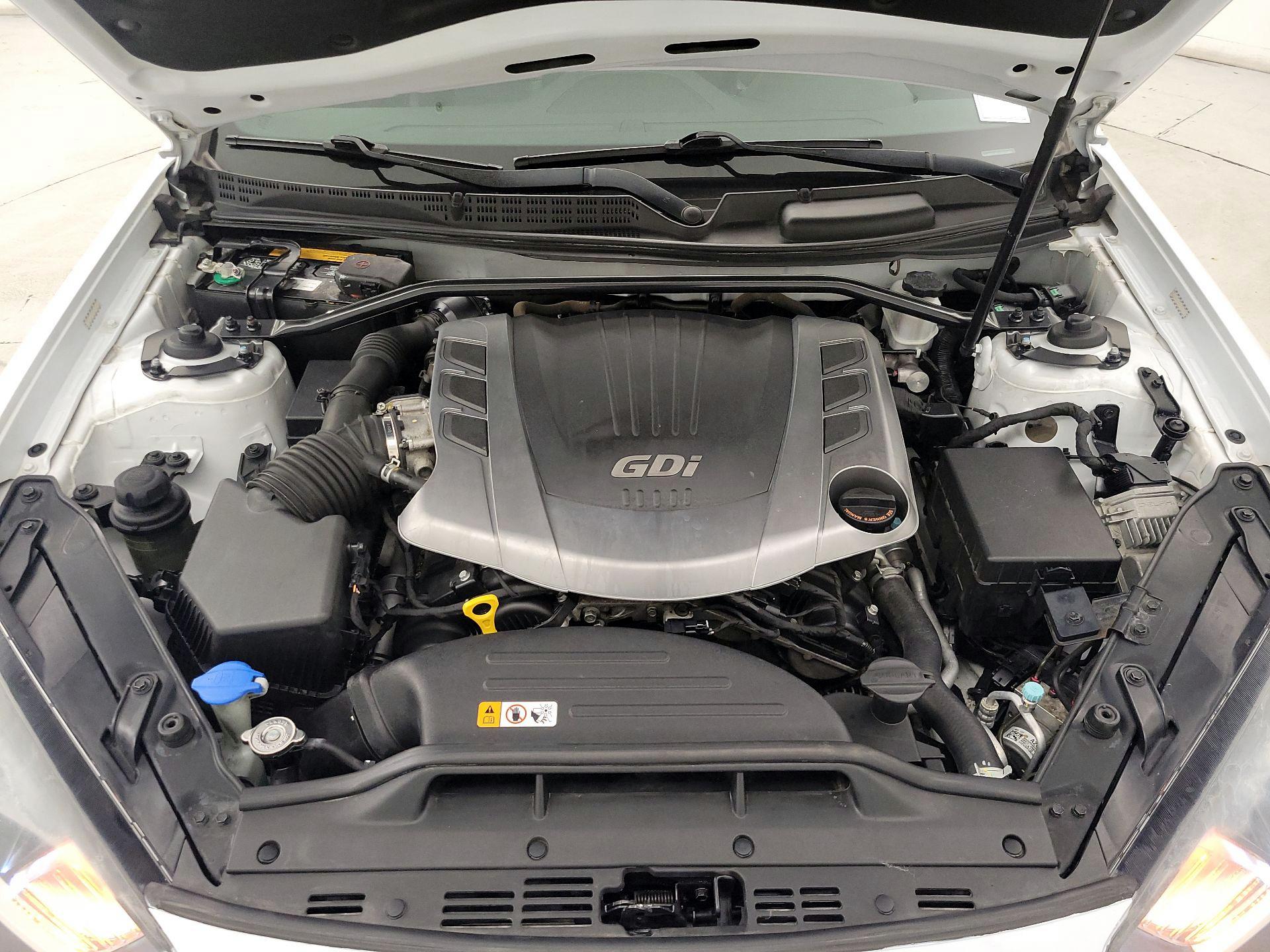 Thumbnail: 2016 Hyundai Genesis - 18