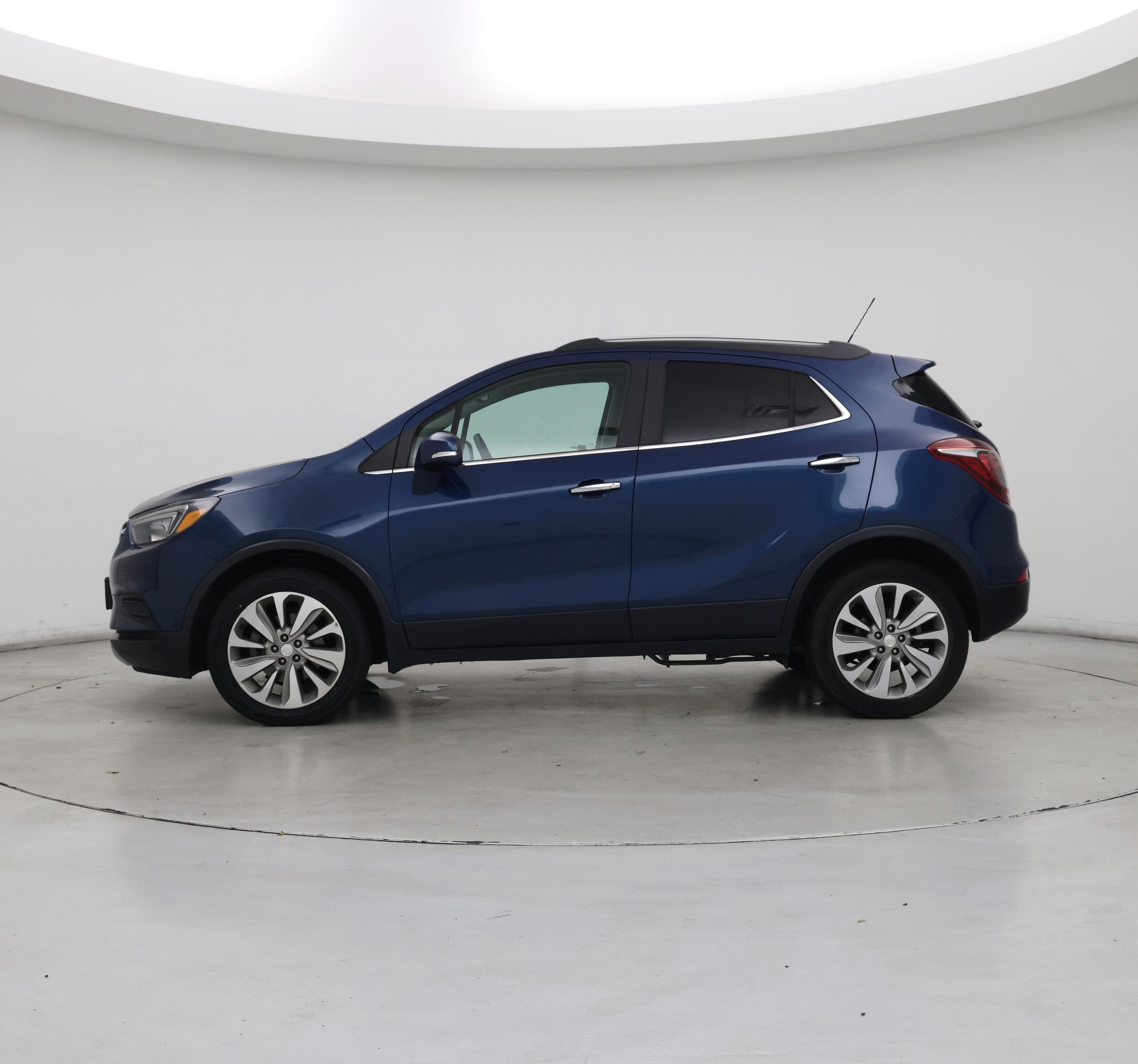 Thumbnail: 2019 Buick Encore - 3