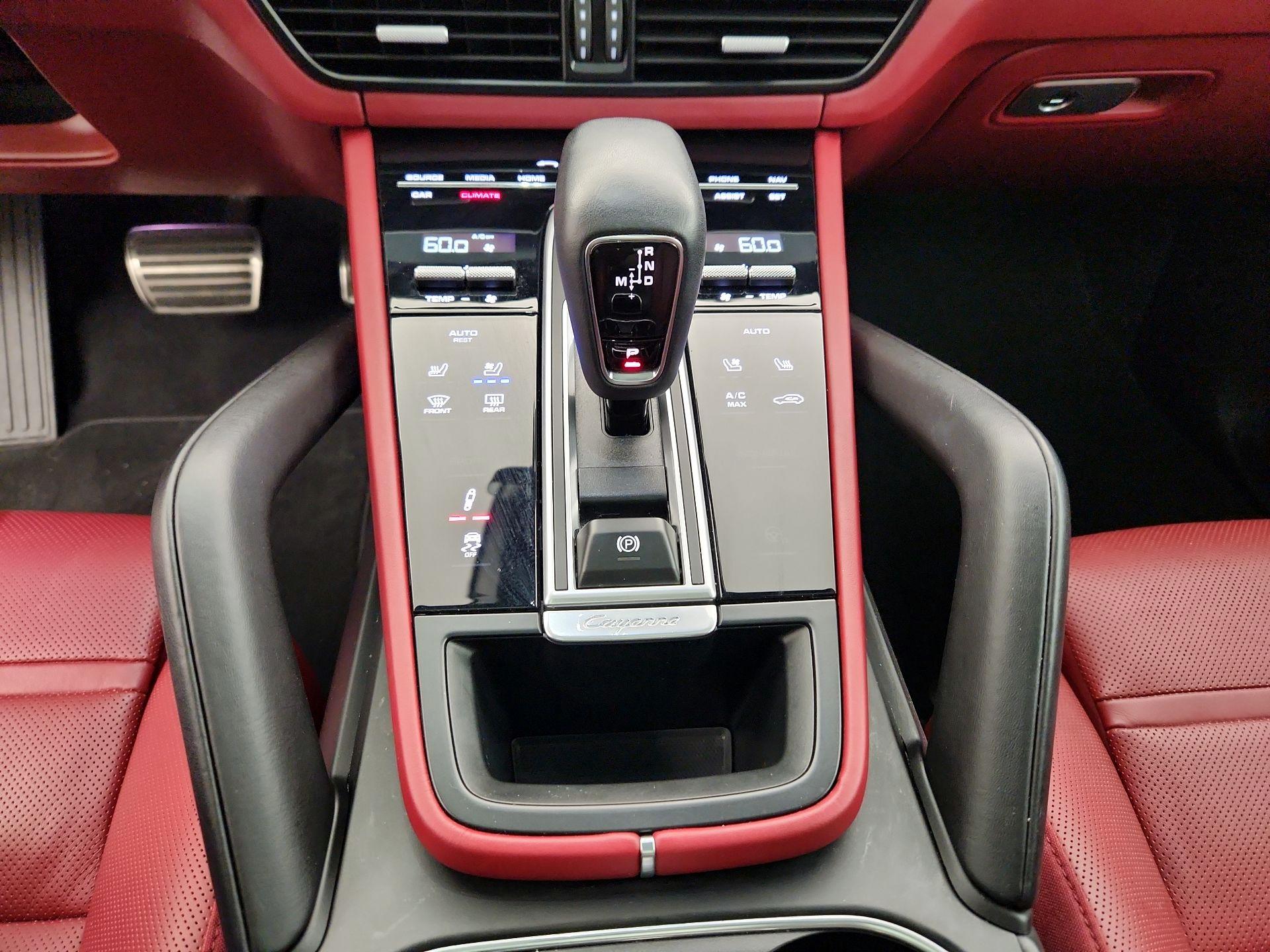 Thumbnail: 2023 Porsche Cayenne - 18