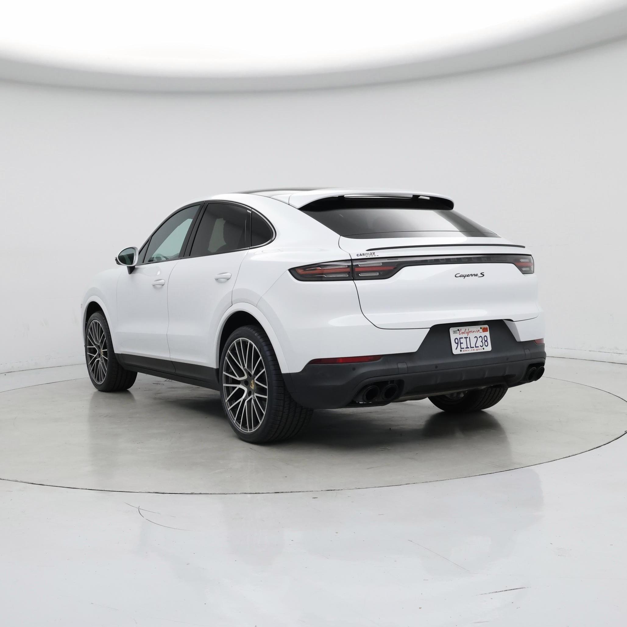 Thumbnail: 2023 Porsche Cayenne - 2