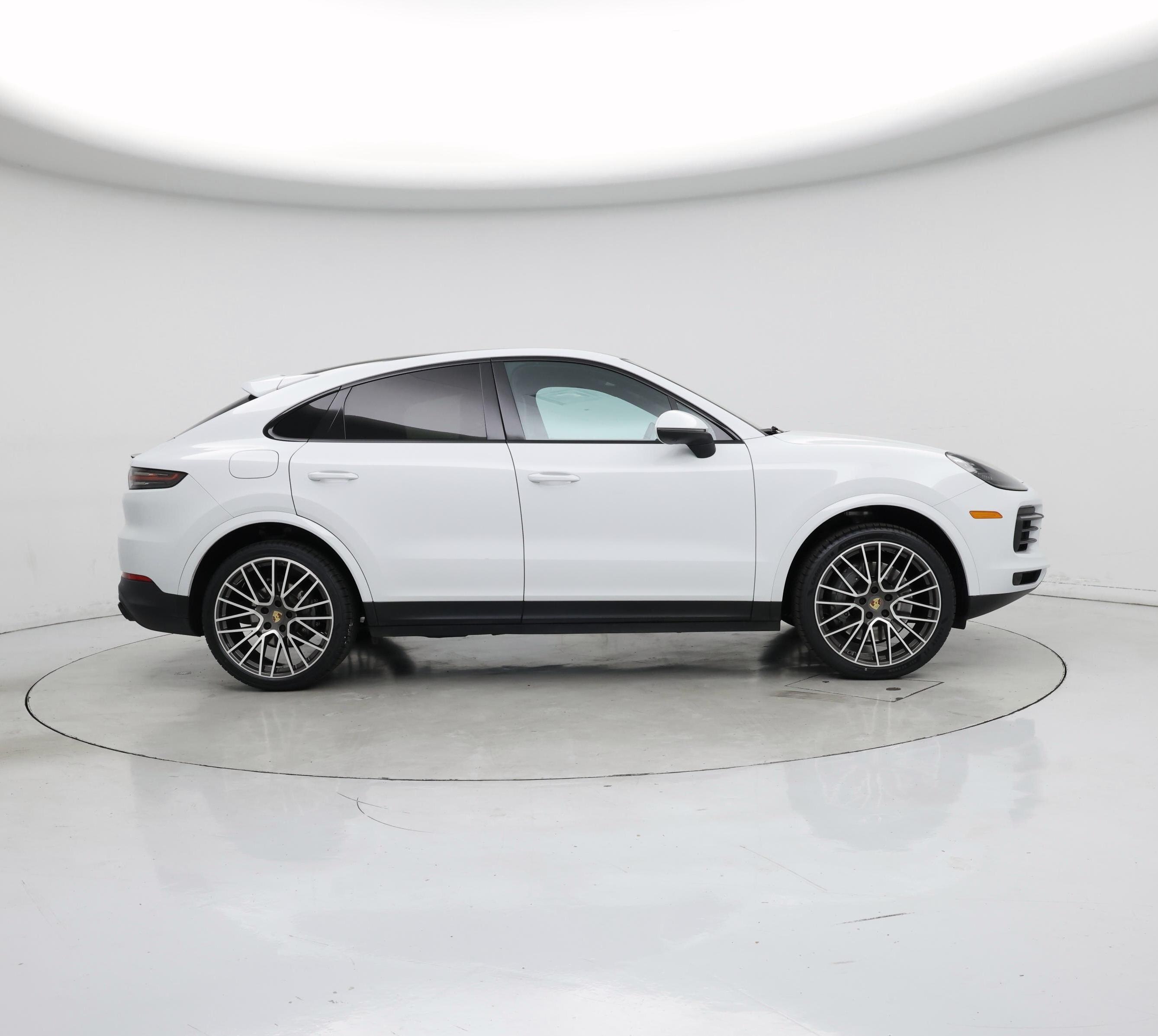 Thumbnail: 2023 Porsche Cayenne - 7