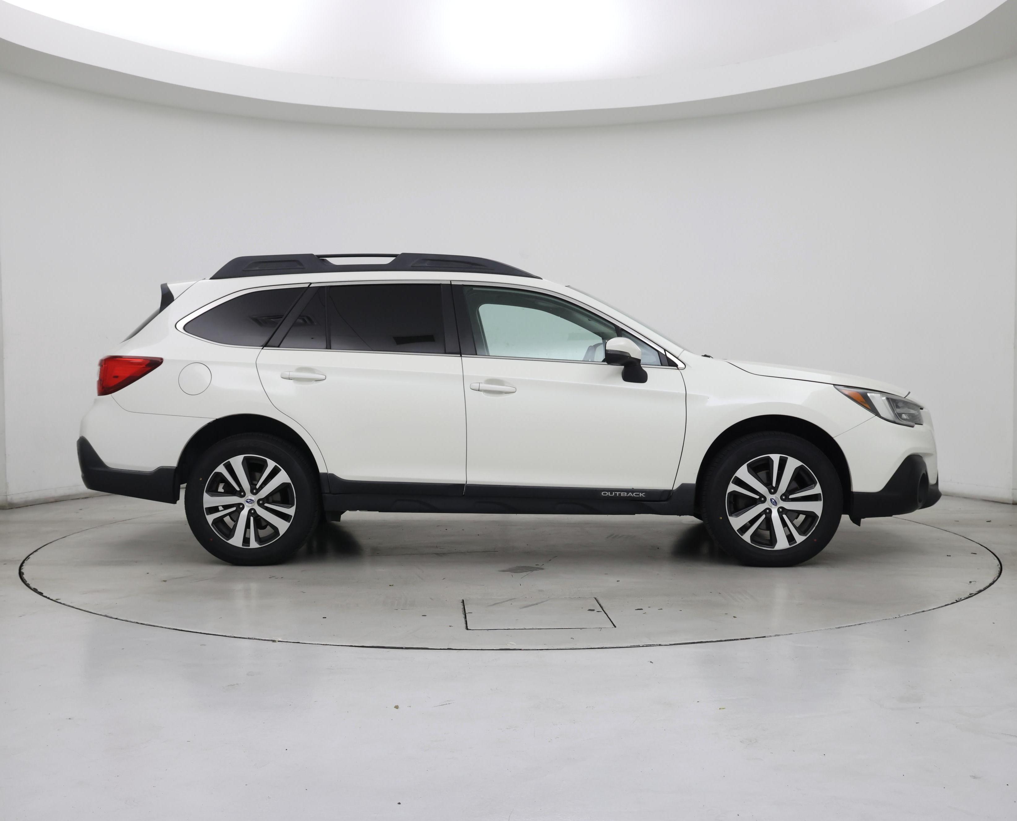 Thumbnail: 2018 Subaru Outback - 7