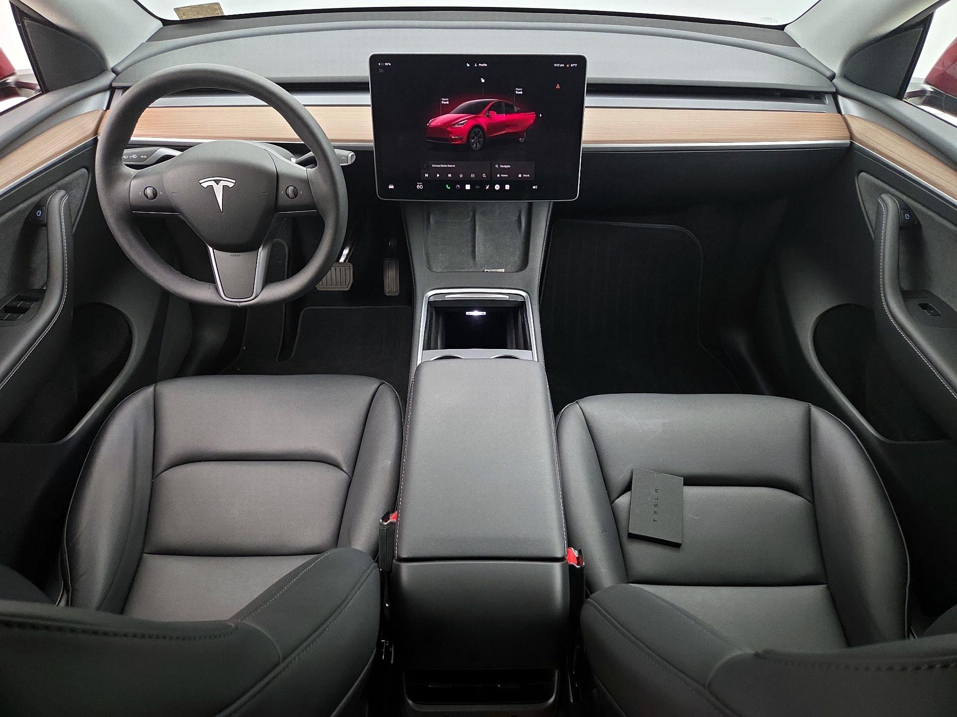 Thumbnail: 2025 Tesla Model Y - 9
