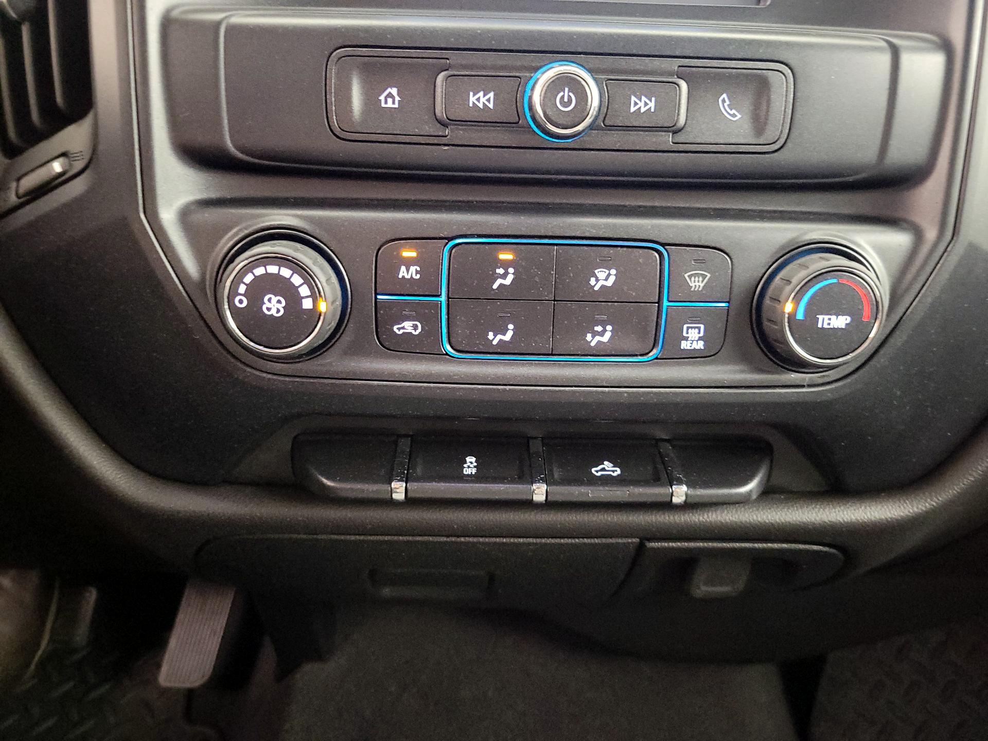 Thumbnail: 2019 Chevrolet Silverado 1500 - 16
