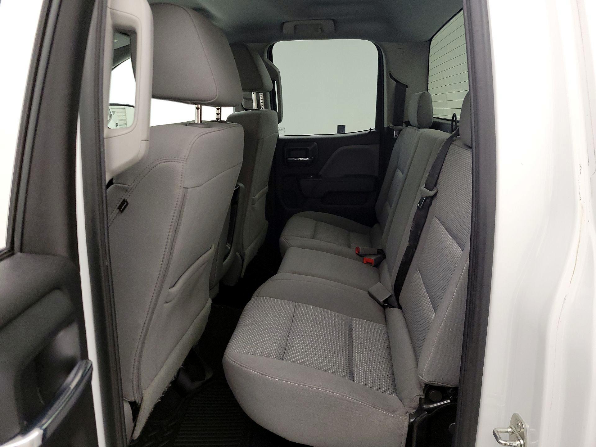 Thumbnail: 2019 Chevrolet Silverado 1500 - 19