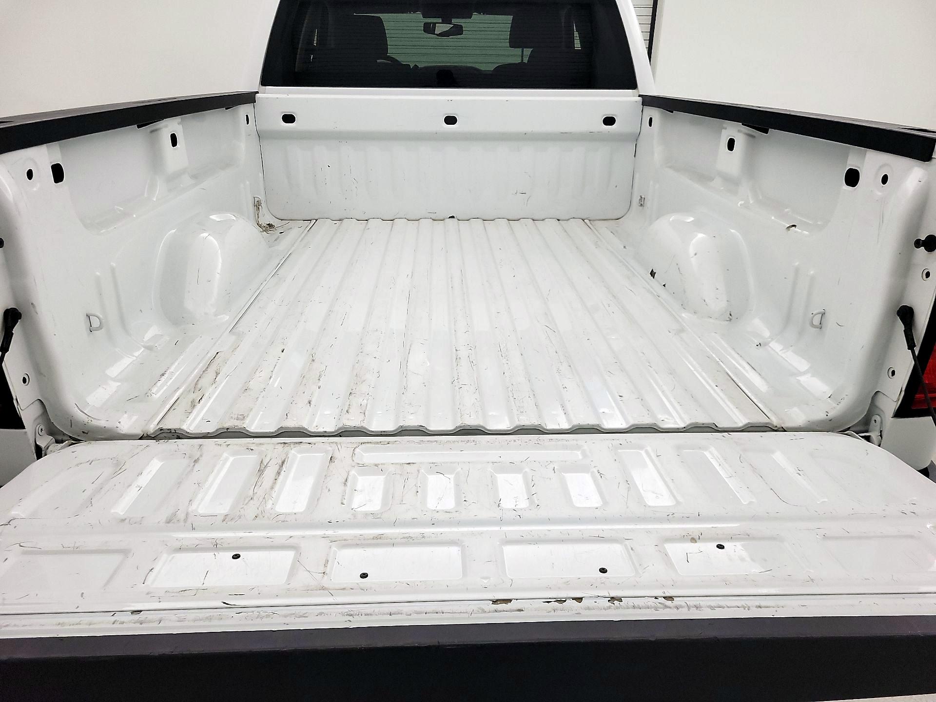 Thumbnail: 2019 Chevrolet Silverado 1500 - 20