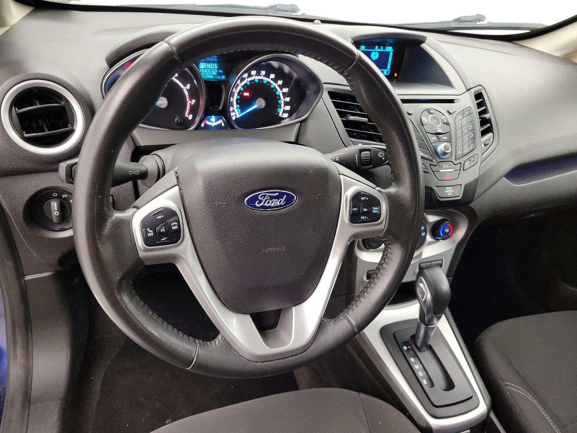 Thumbnail: 2016 Ford Fiesta - 10