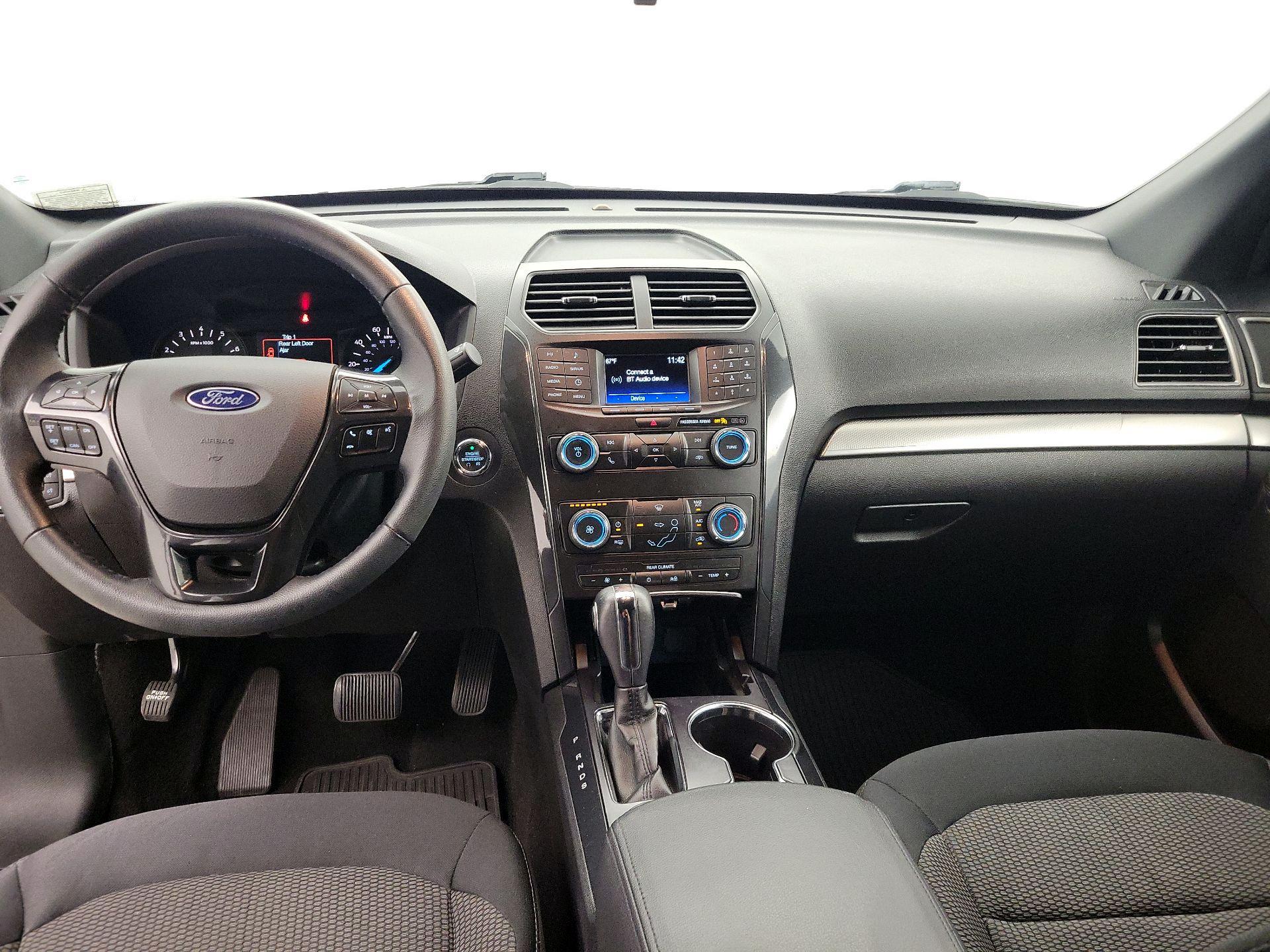 Thumbnail: 2019 Ford Explorer - 9