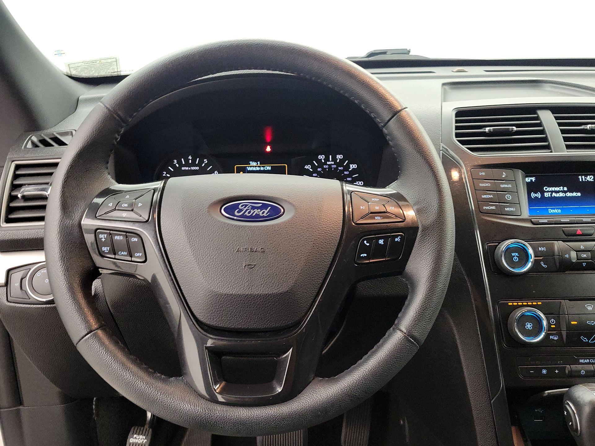 Thumbnail: 2019 Ford Explorer - 10
