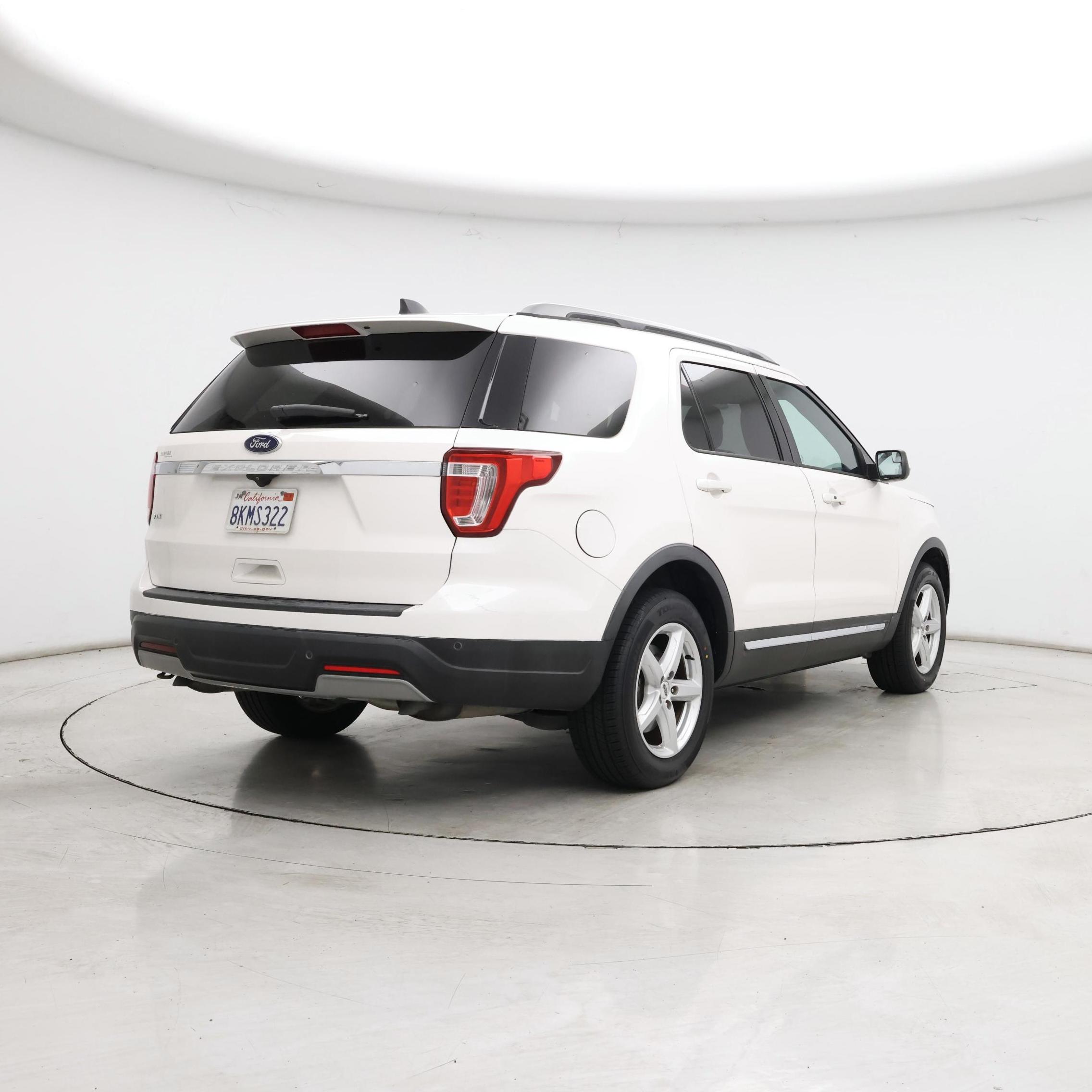 Thumbnail: 2019 Ford Explorer - 8