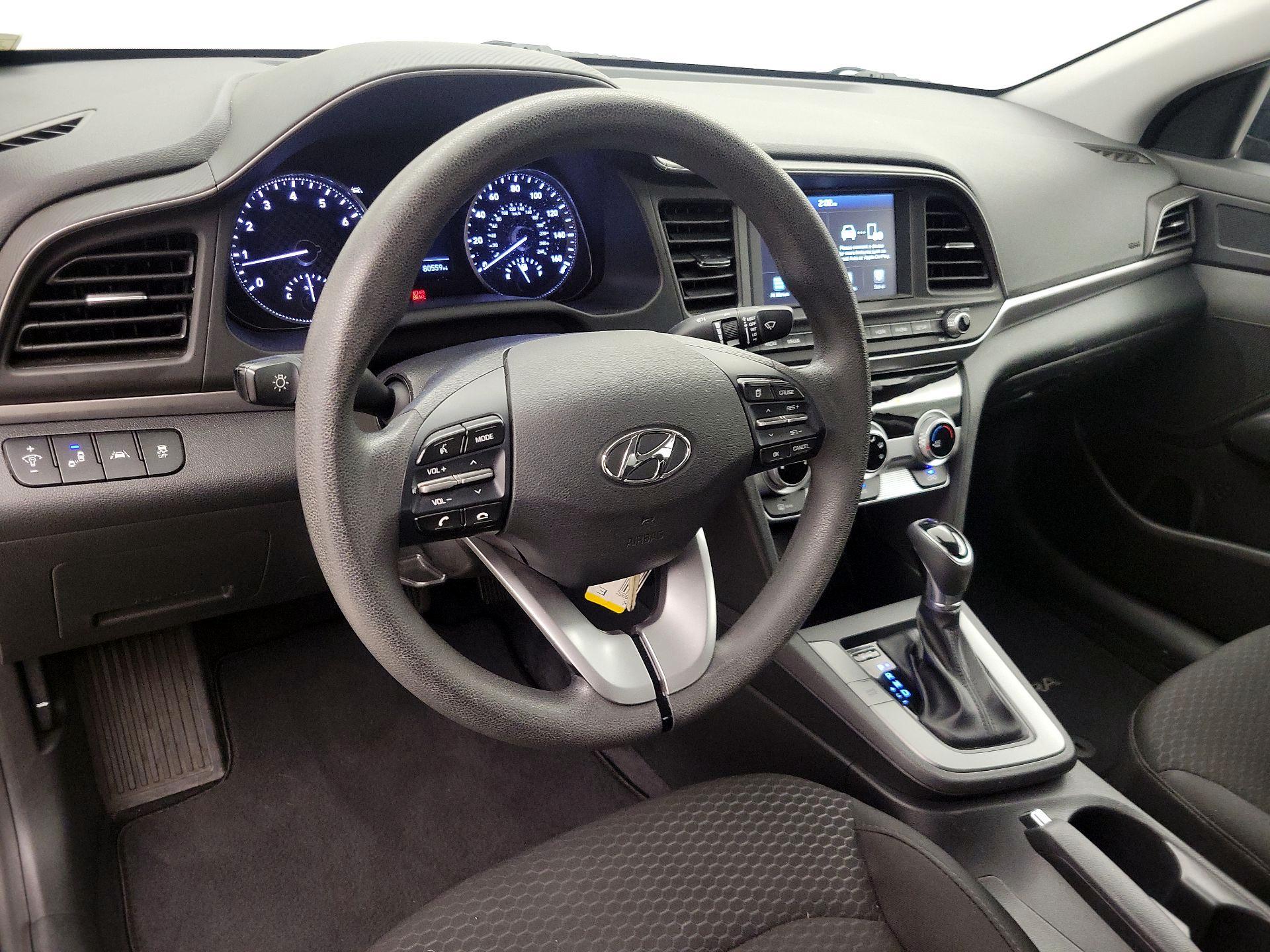 Thumbnail: 2019 Hyundai Elantra - 9
