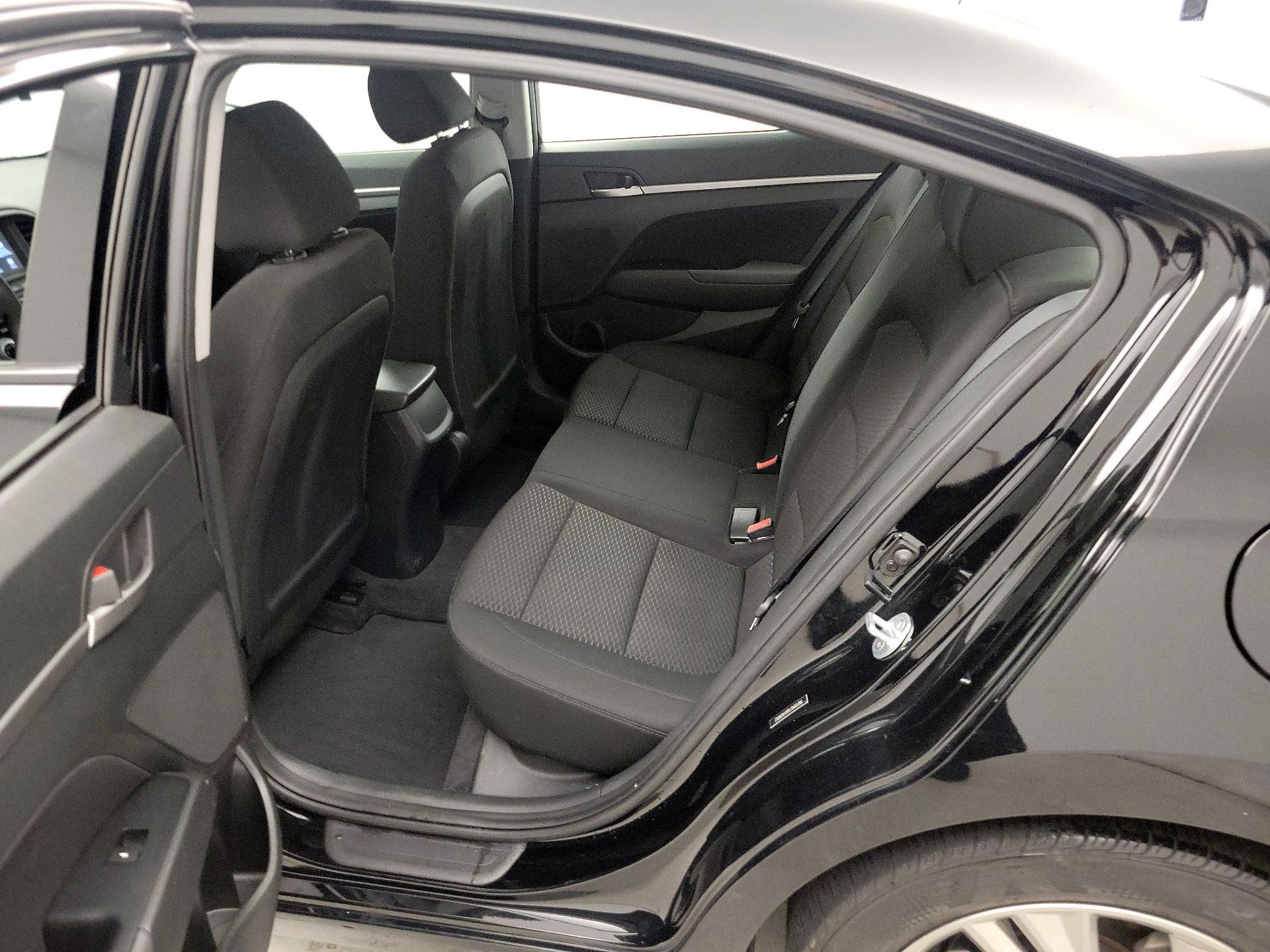 Thumbnail: 2019 Hyundai Elantra - 19