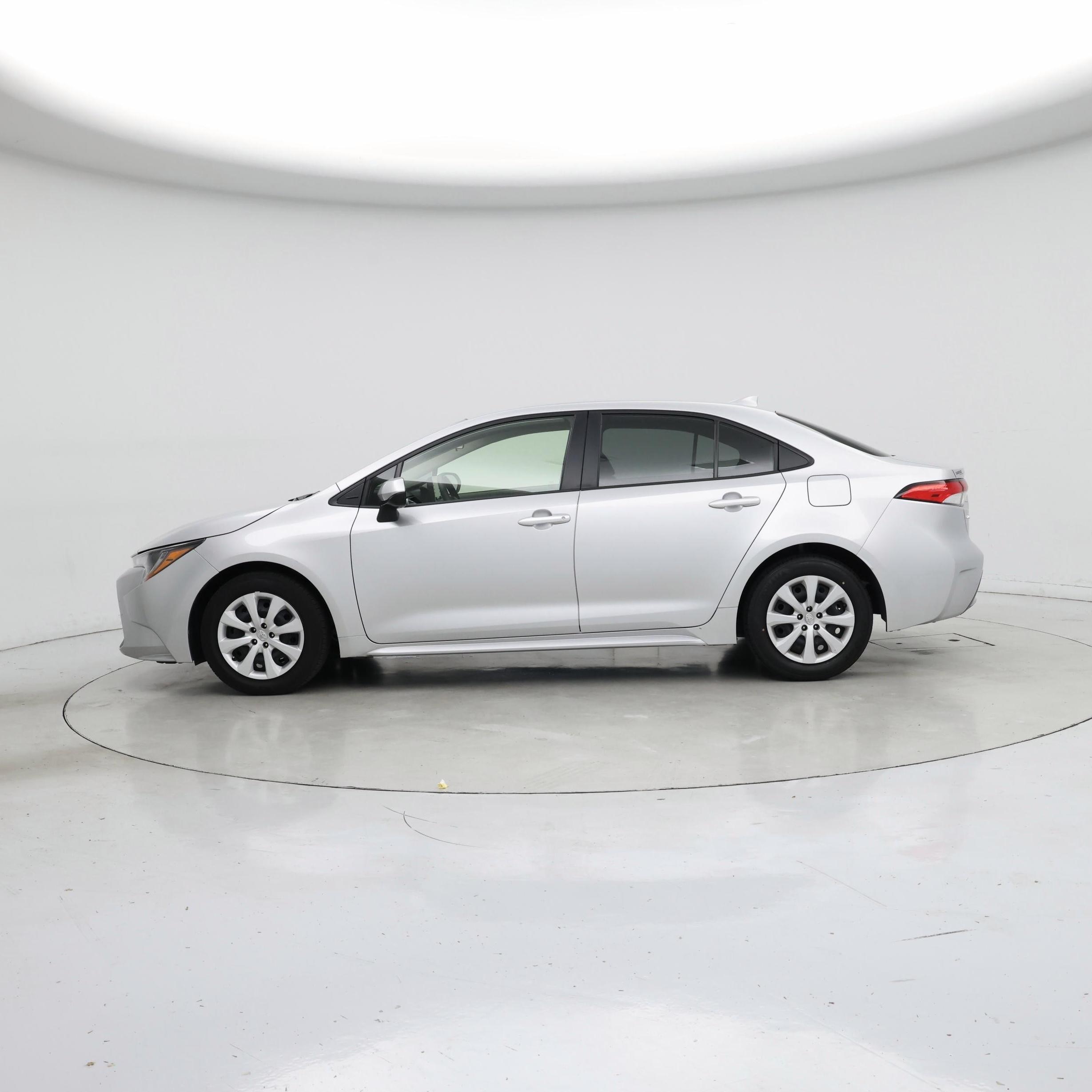 Thumbnail: 2022 Toyota Corolla - 3