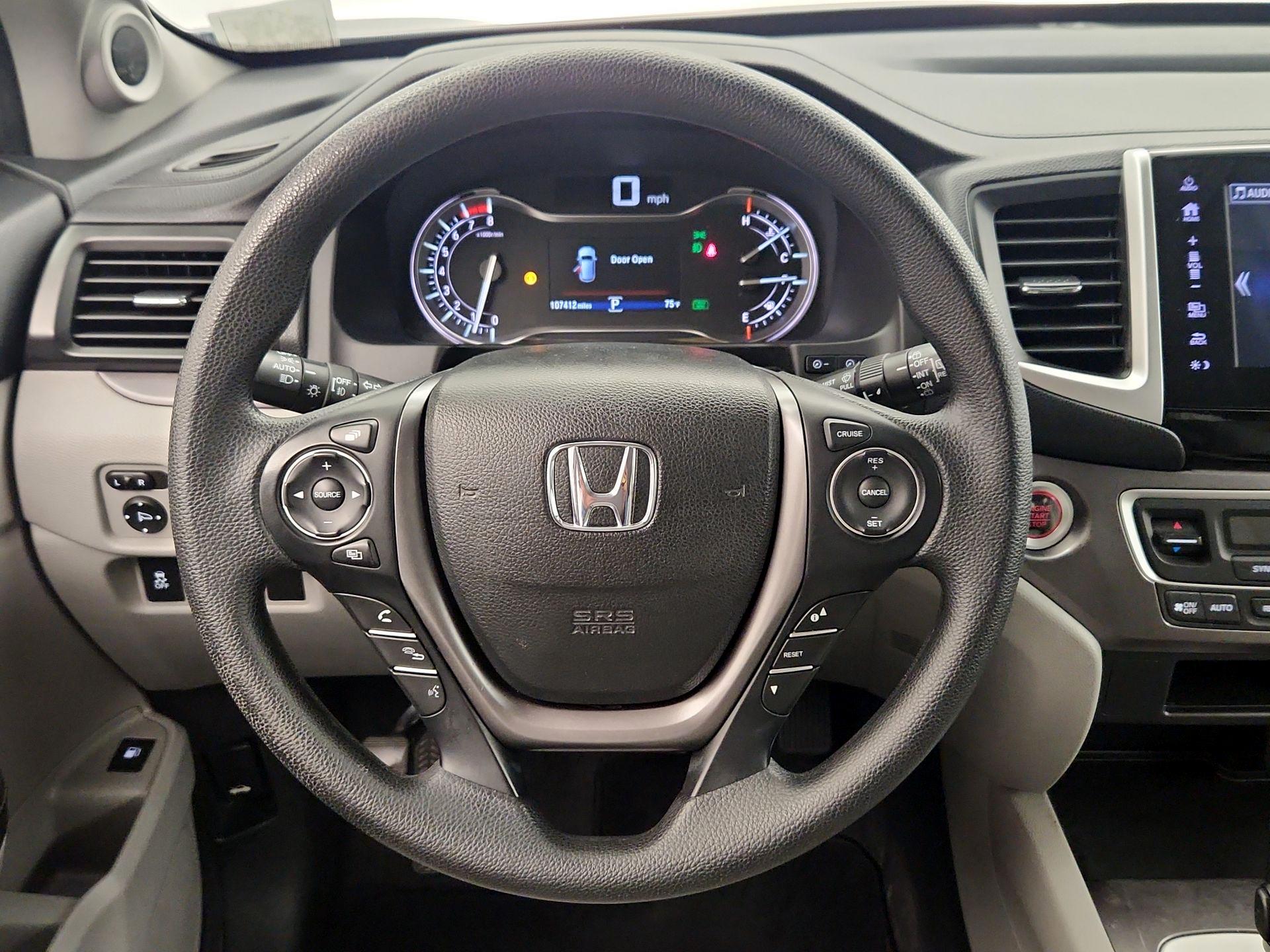Thumbnail: 2018 Honda Pilot - 10
