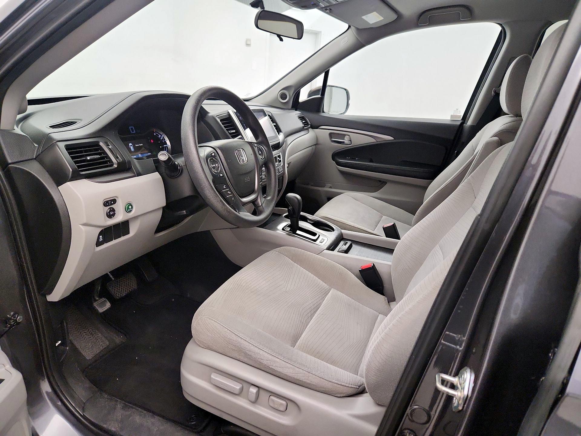 Thumbnail: 2018 Honda Pilot - 11