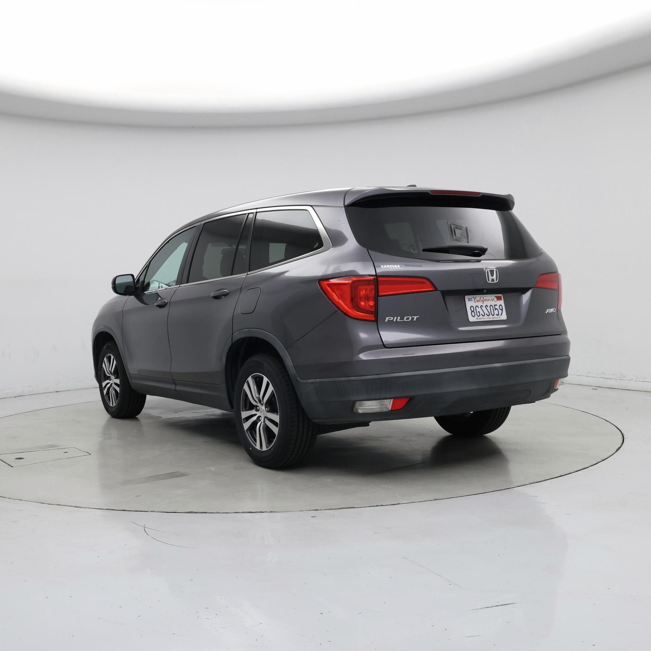 Thumbnail: 2018 Honda Pilot - 2