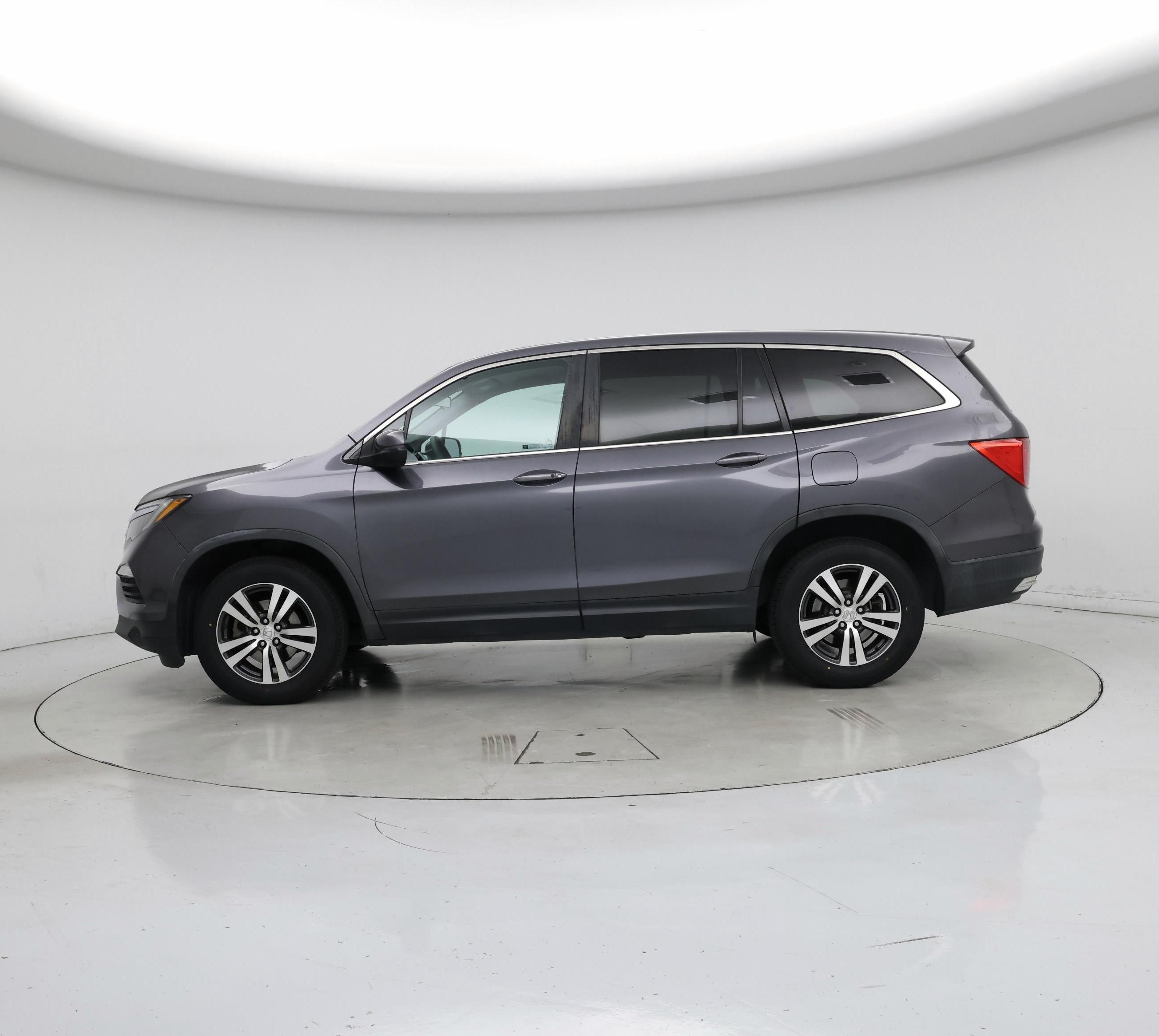 Thumbnail: 2018 Honda Pilot - 3