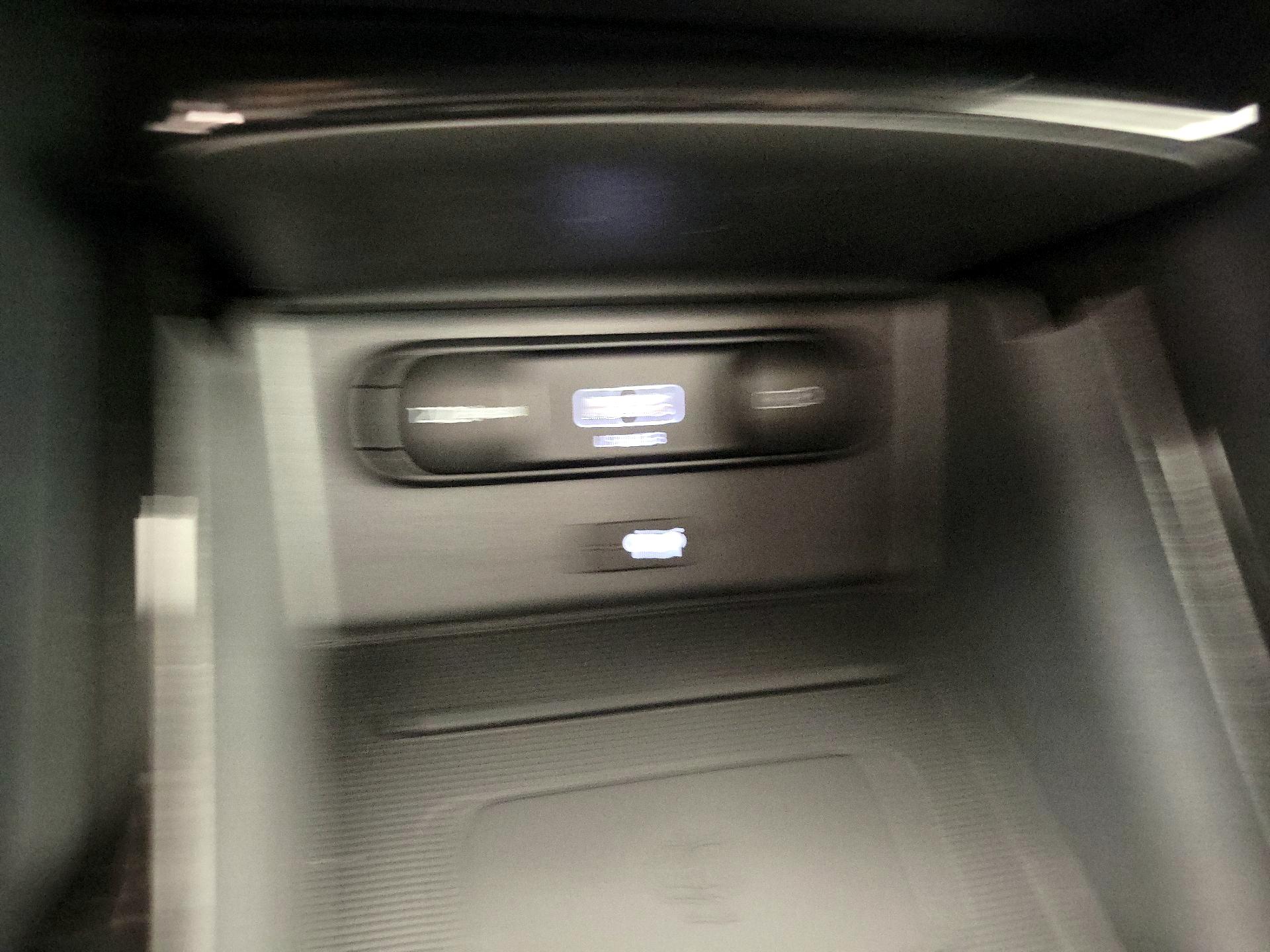Thumbnail: 2021 Kia Telluride - 19