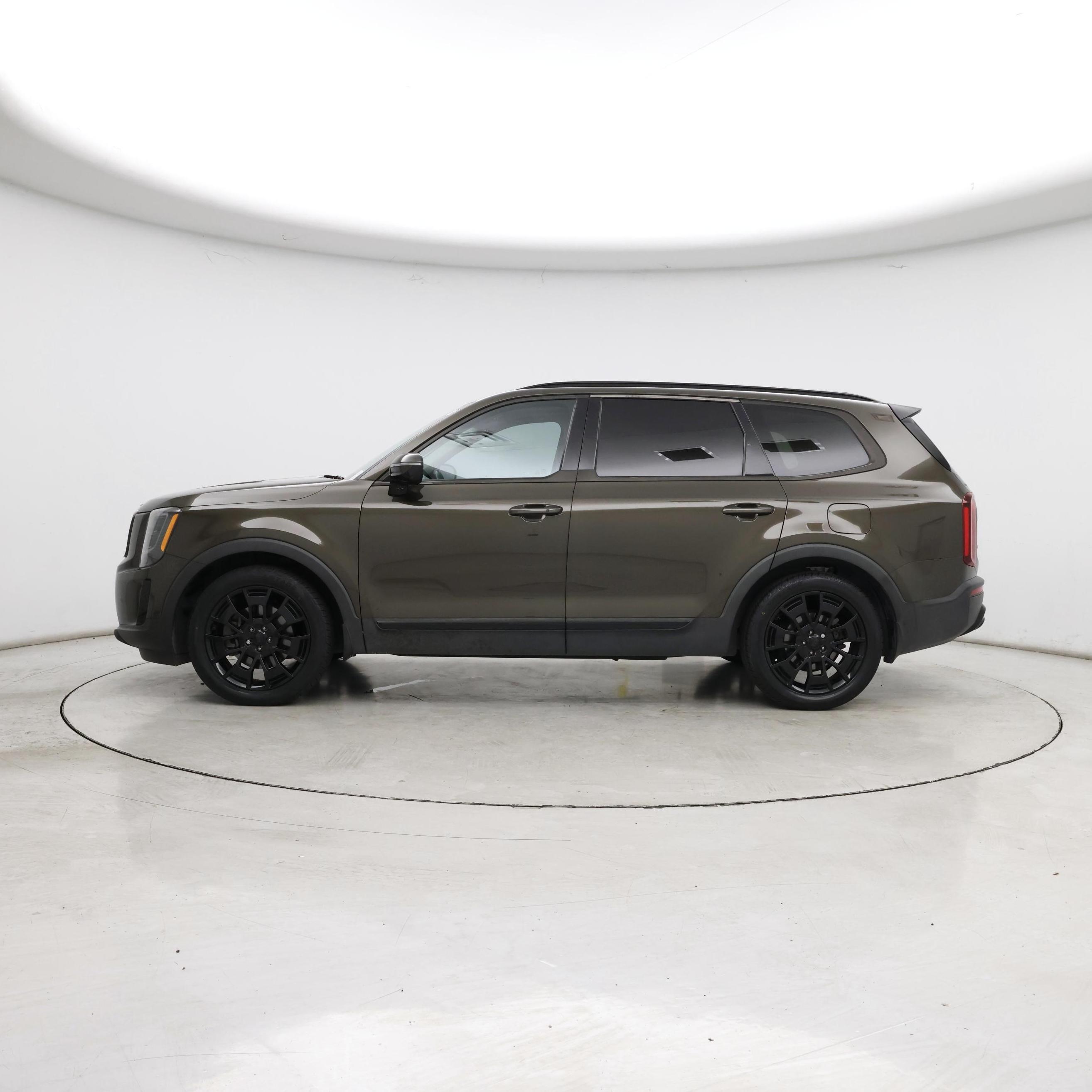 Thumbnail: 2021 Kia Telluride - 3