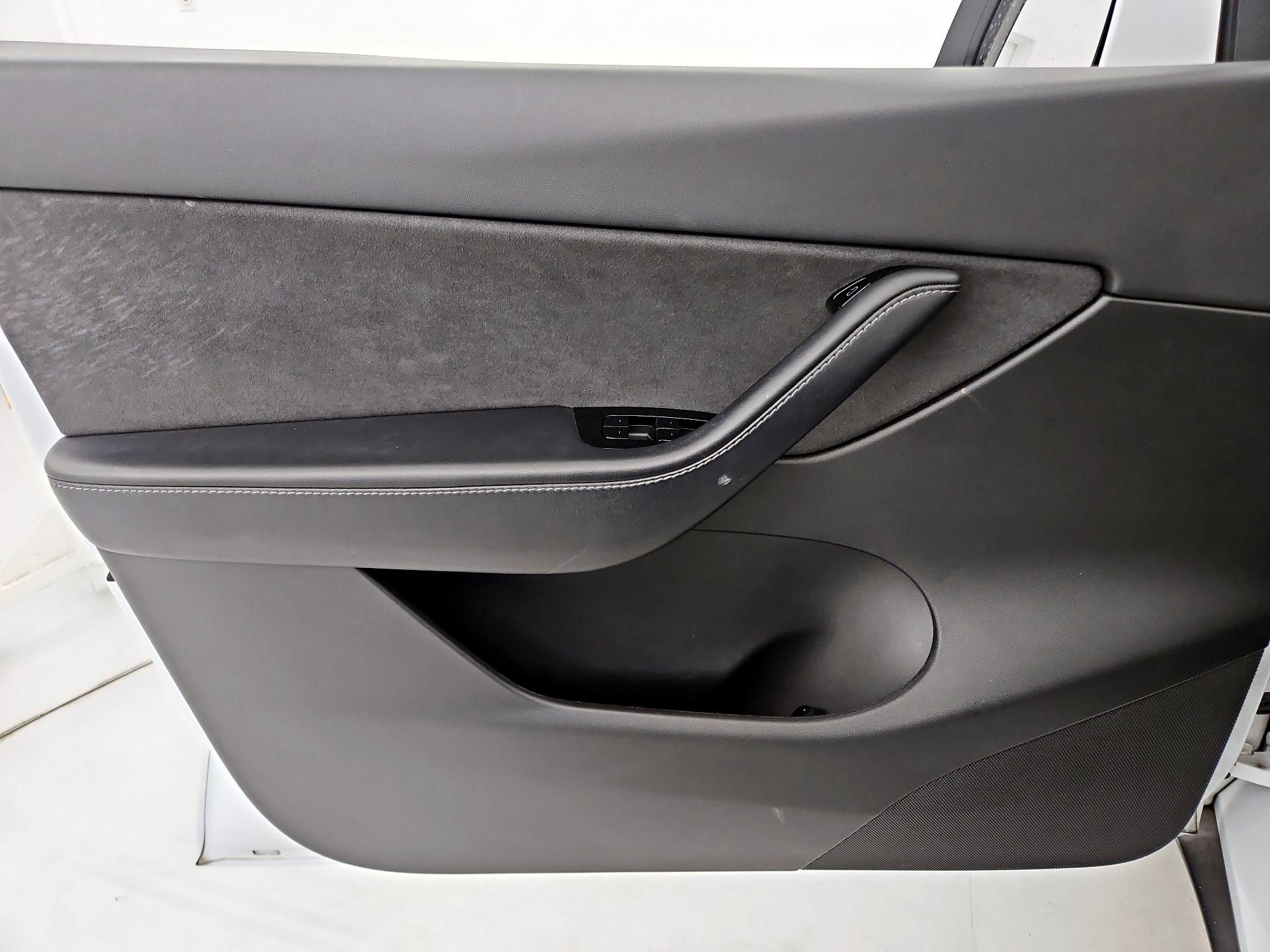 Thumbnail: 2020 Tesla Model Y - 12