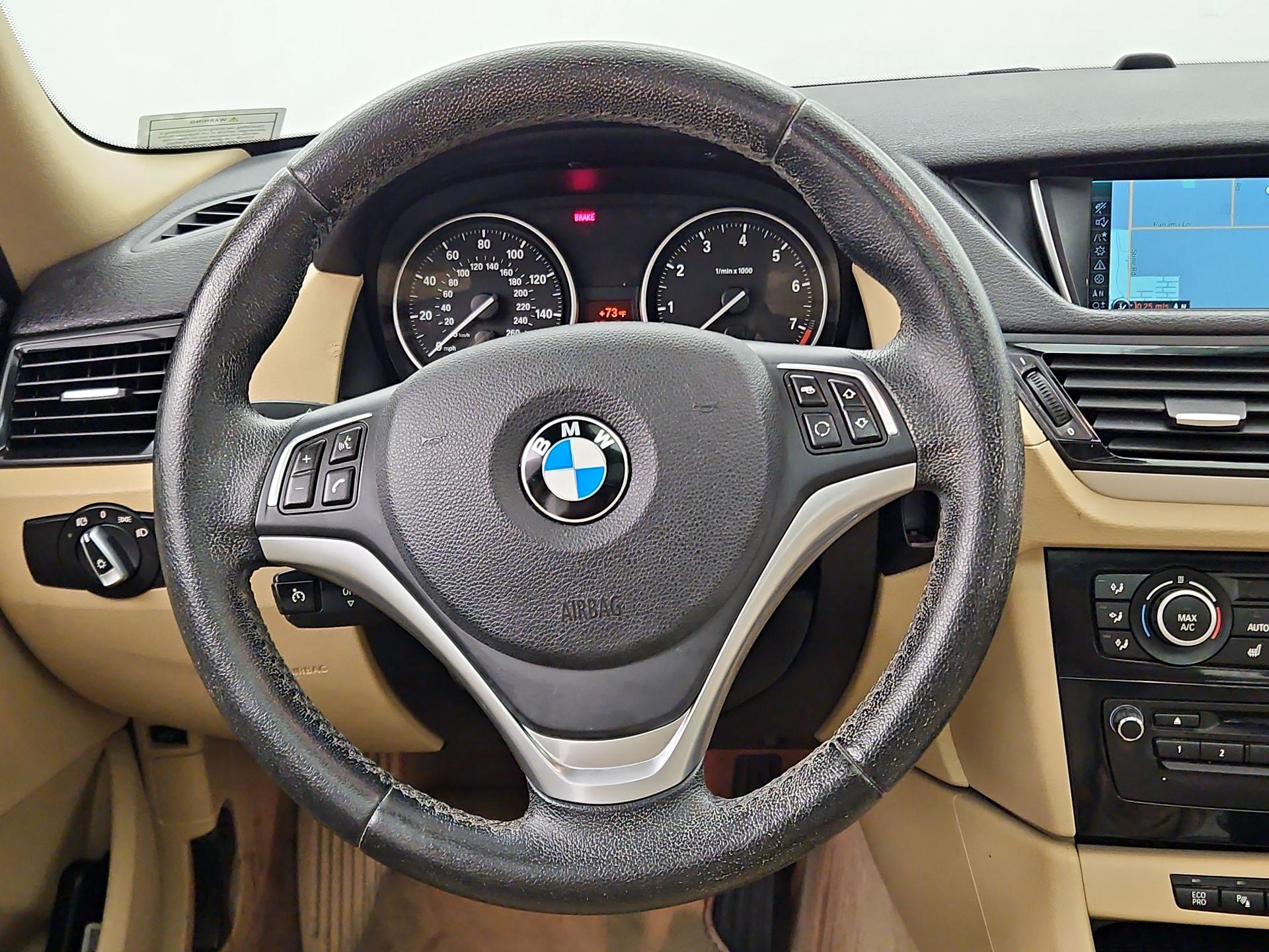 Thumbnail: 2015 BMW X1 - 10