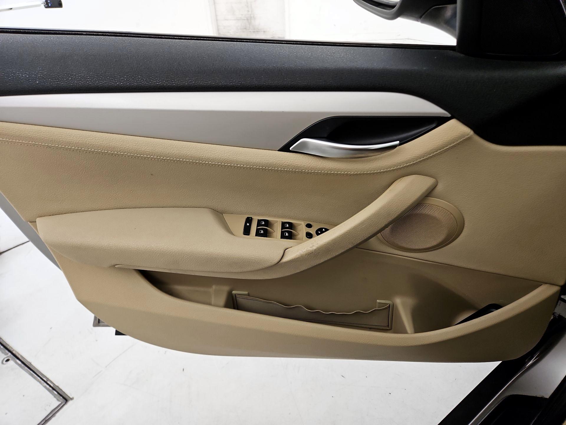 Thumbnail: 2015 BMW X1 - 12