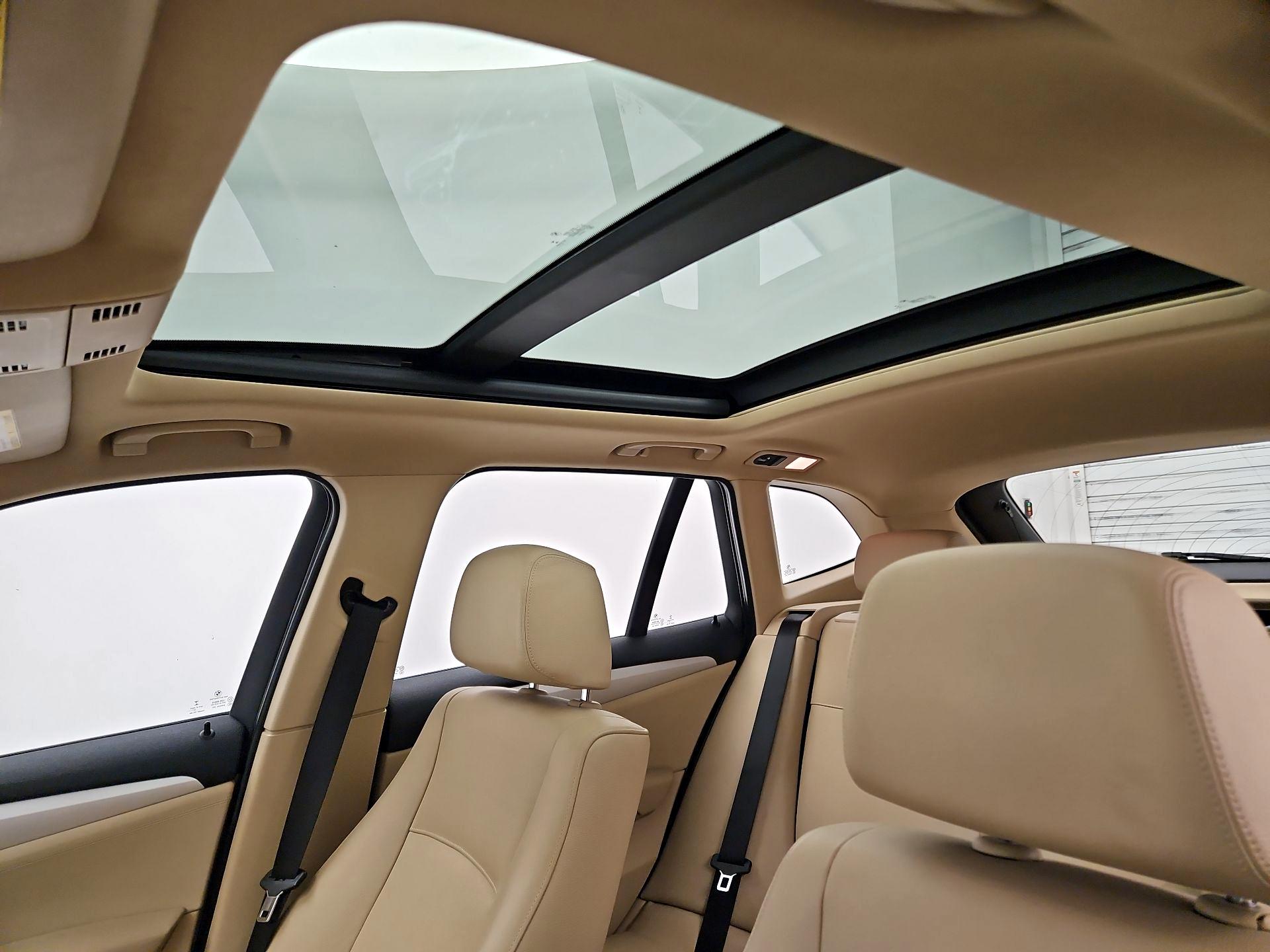 Thumbnail: 2015 BMW X1 - 20