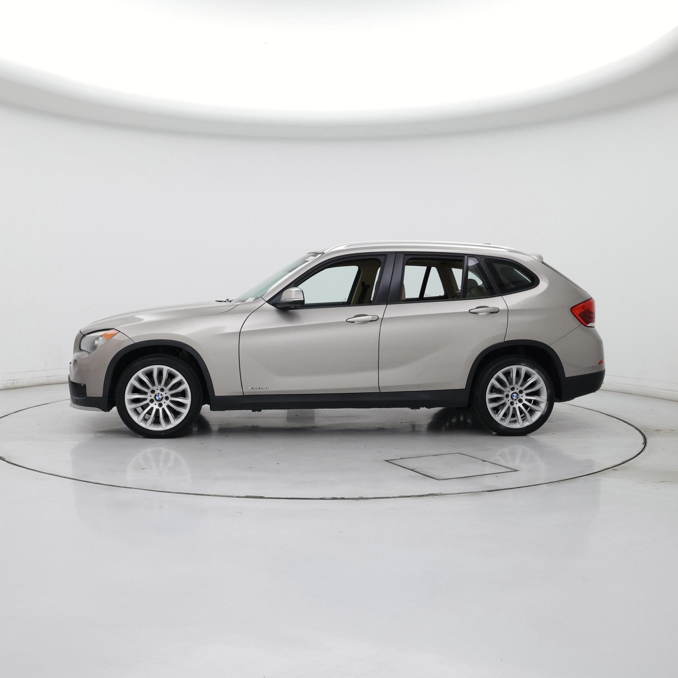 Thumbnail: 2015 BMW X1 - 3