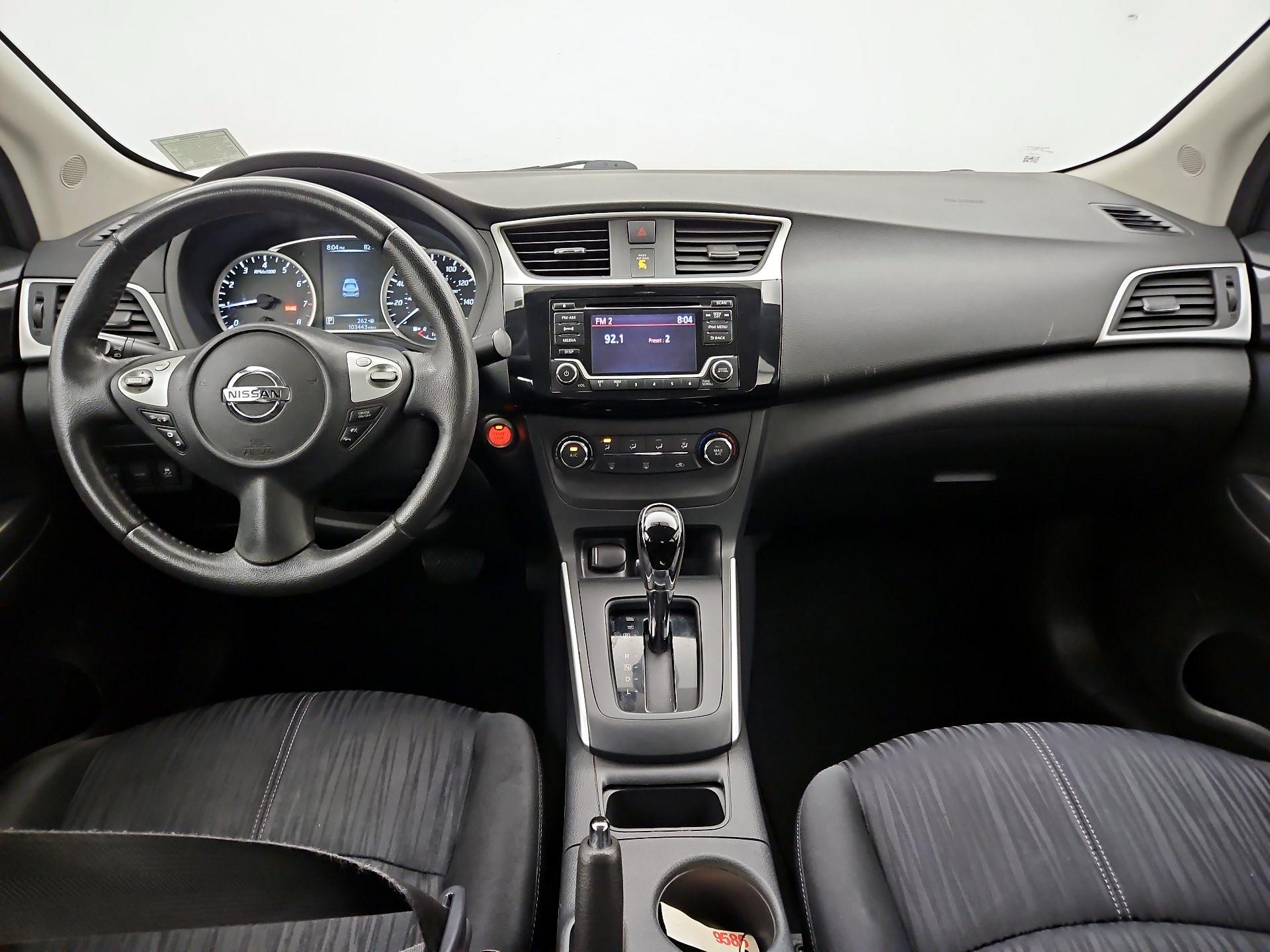 Thumbnail: 2017 Nissan Sentra - 9