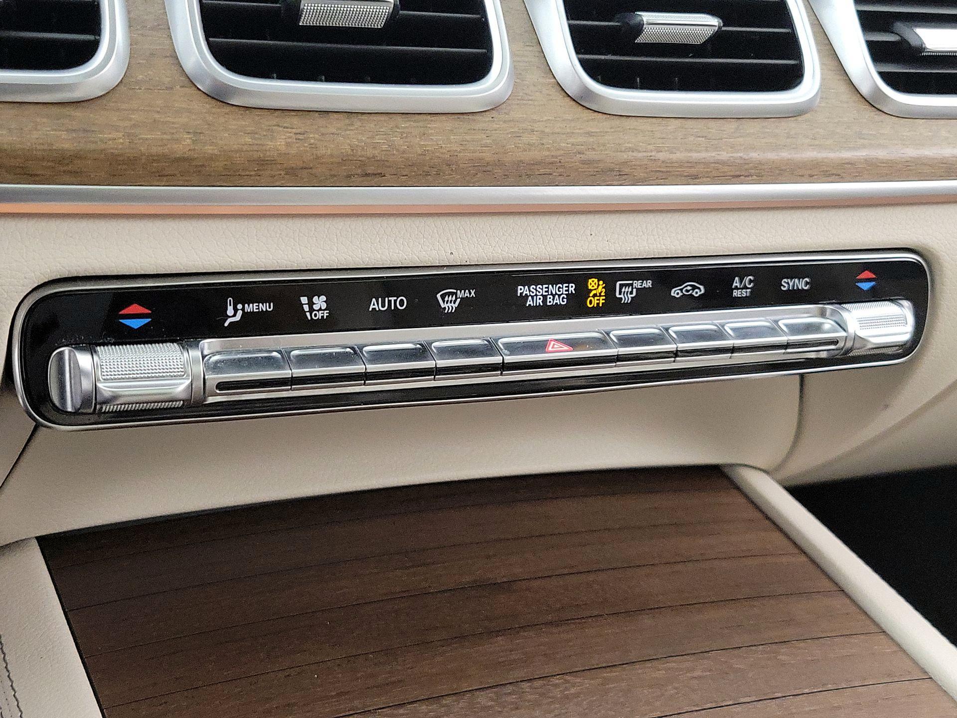 Thumbnail: 2021 Mercedes-Benz GLS - 17