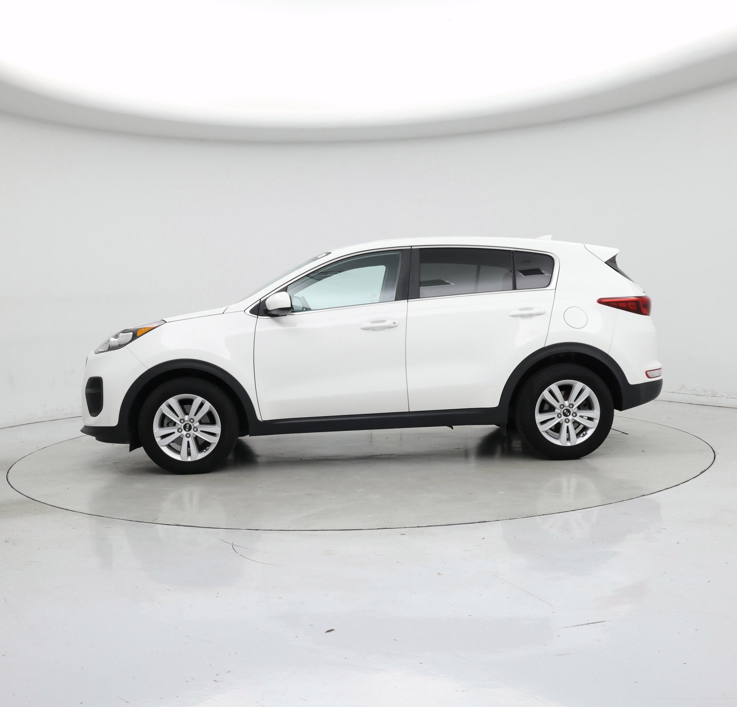 Thumbnail: 2018 Kia Sportage - 3