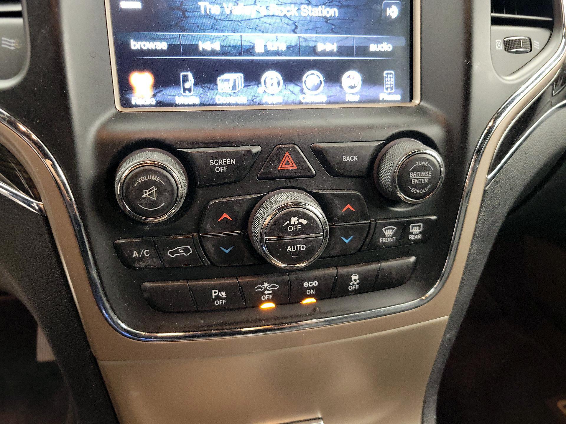 Thumbnail: 2014 Jeep Grand Cherokee - 17