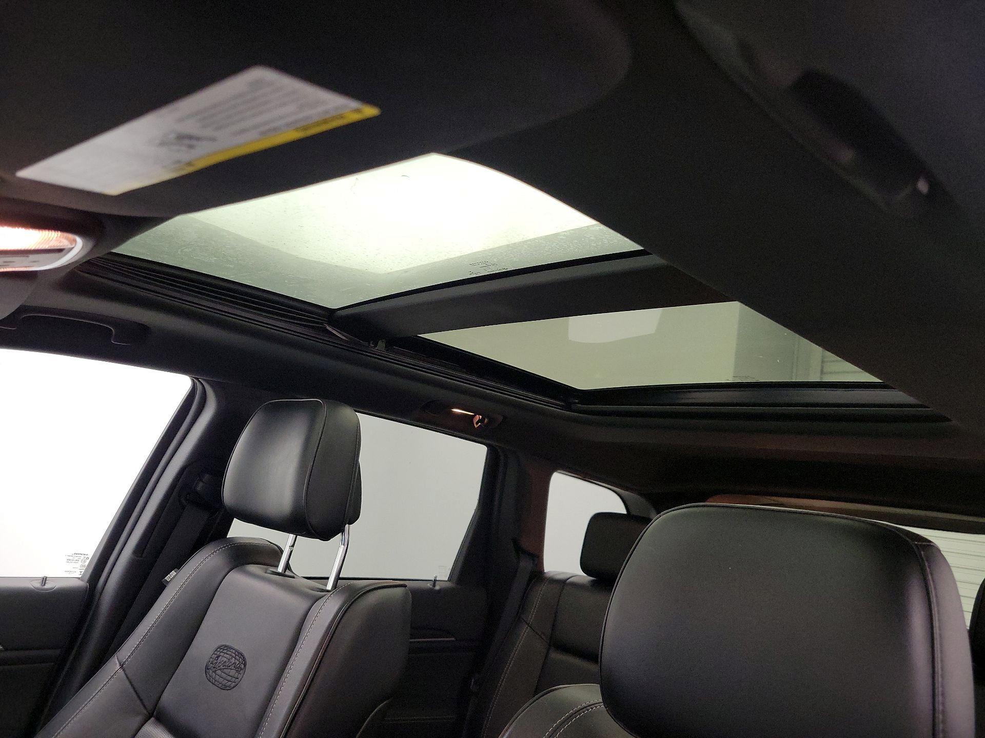 Thumbnail: 2014 Jeep Grand Cherokee - 20