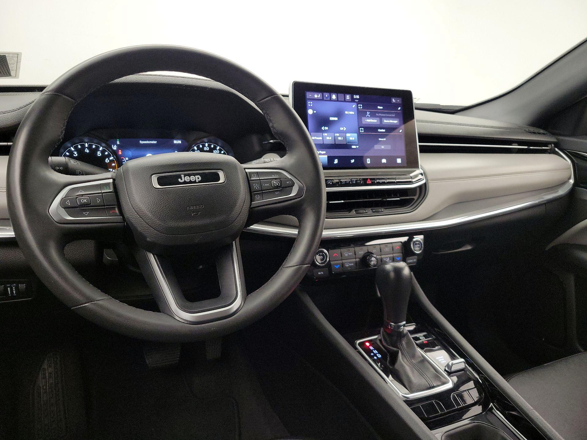 Thumbnail: 2023 Jeep Compass - 9