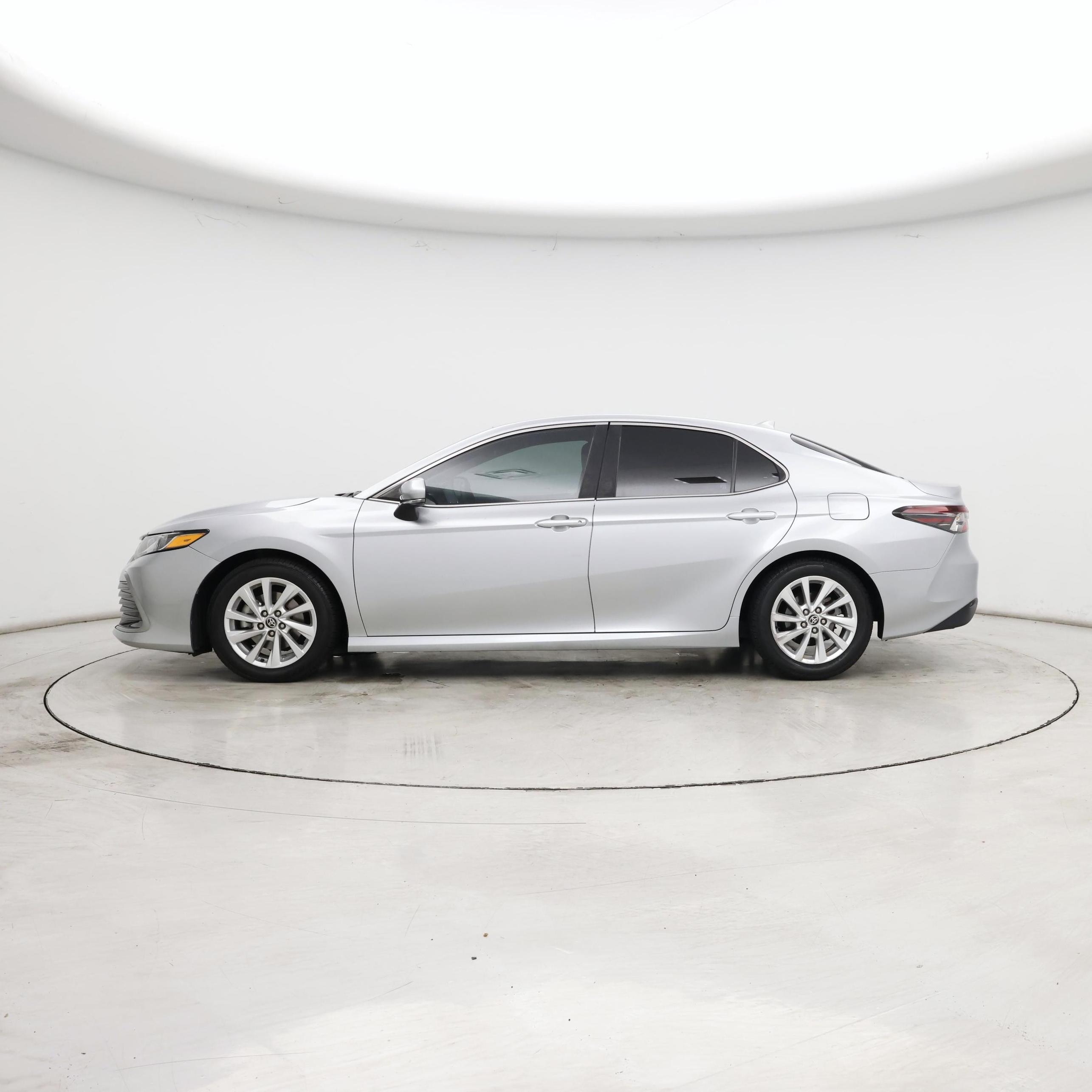 Thumbnail: 2023 Toyota Camry - 3