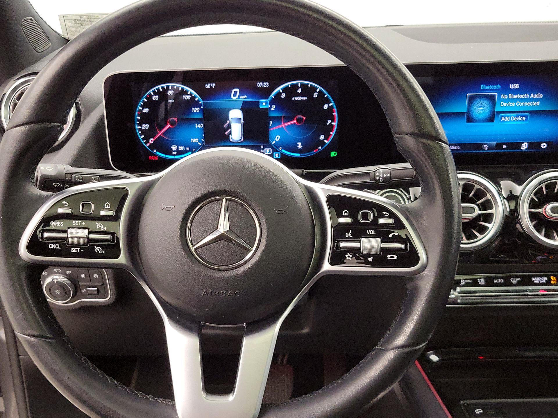 Thumbnail: 2021 Mercedes-Benz GLA - 10