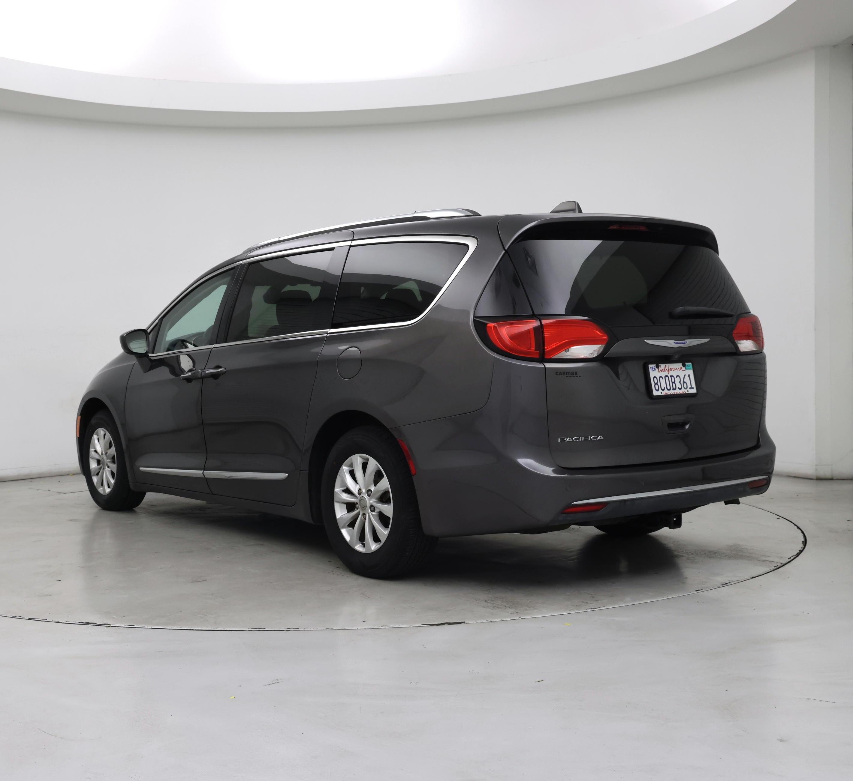 Thumbnail: 2018 Chrysler Pacifica - 2