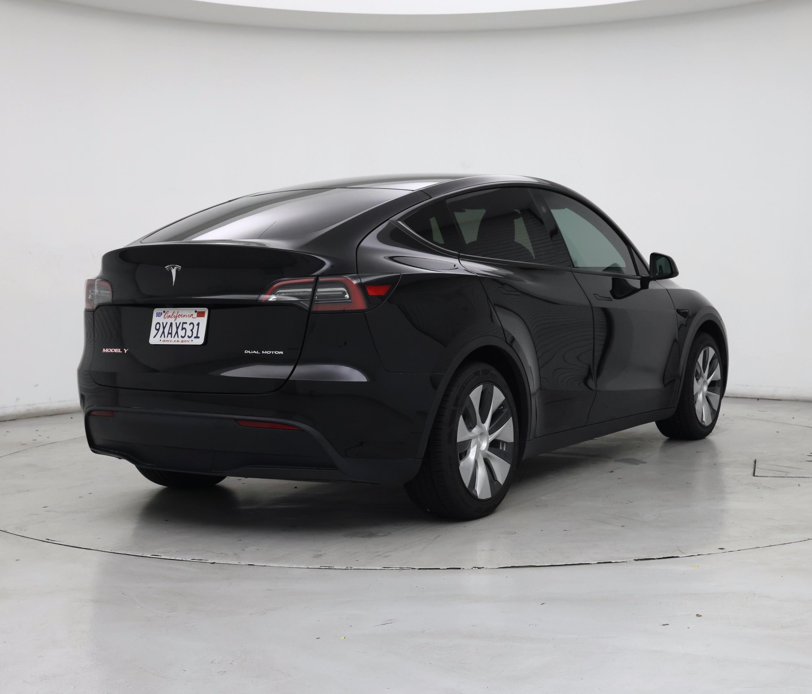 Thumbnail: 2023 Tesla Model Y - 8