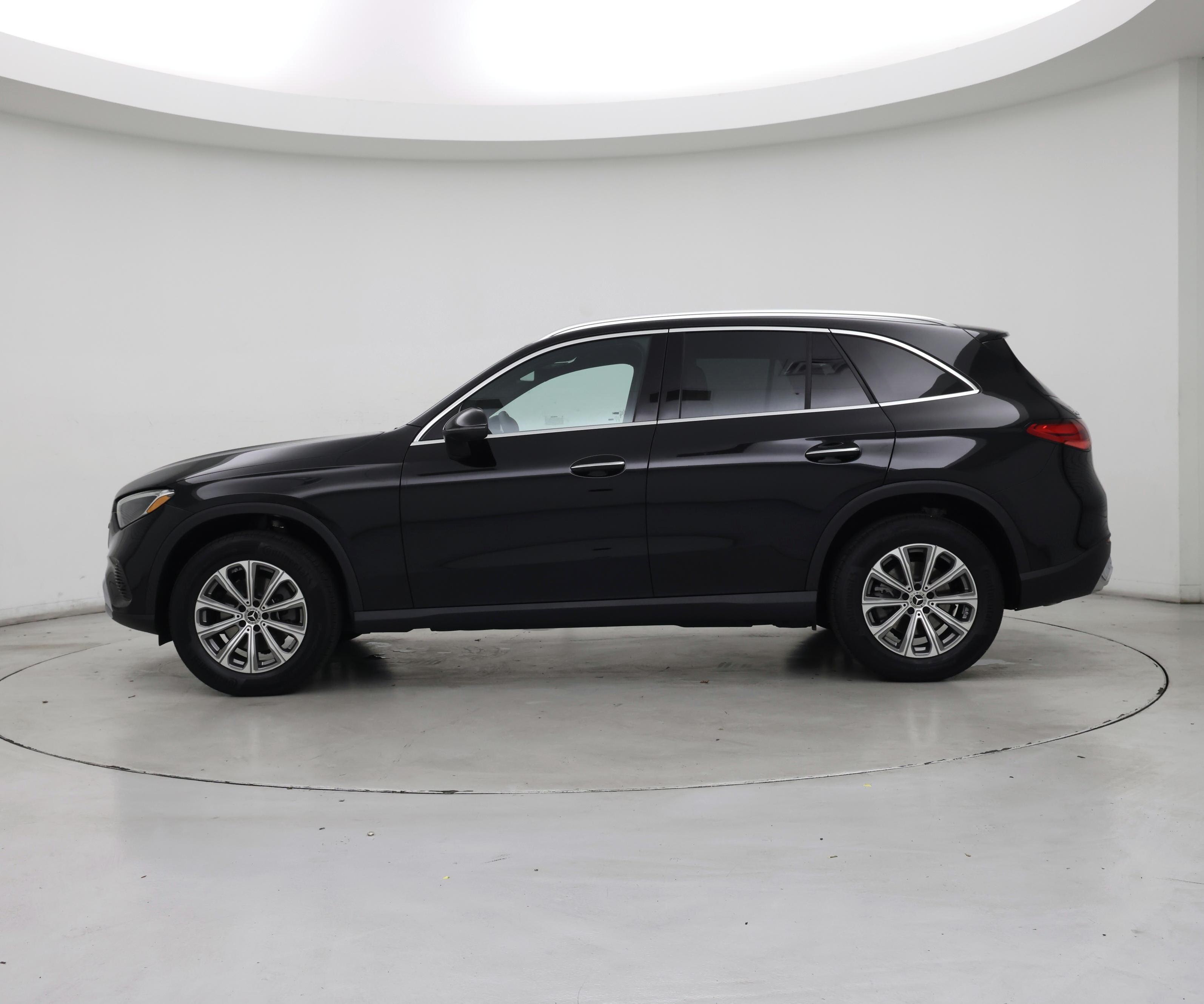 Thumbnail: 2025 Mercedes-Benz GLC - 3