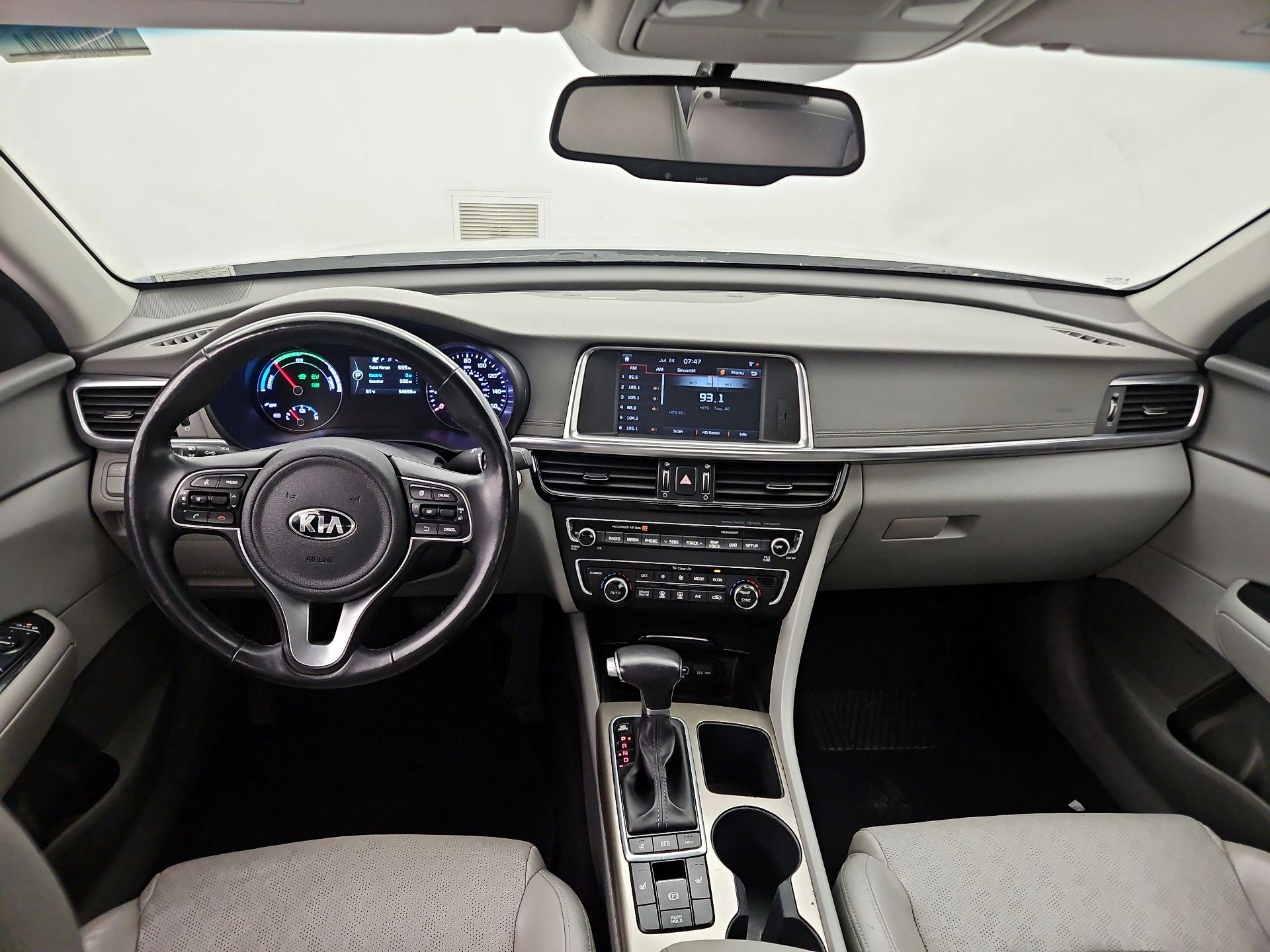 Thumbnail: 2017 Kia Optima - 9