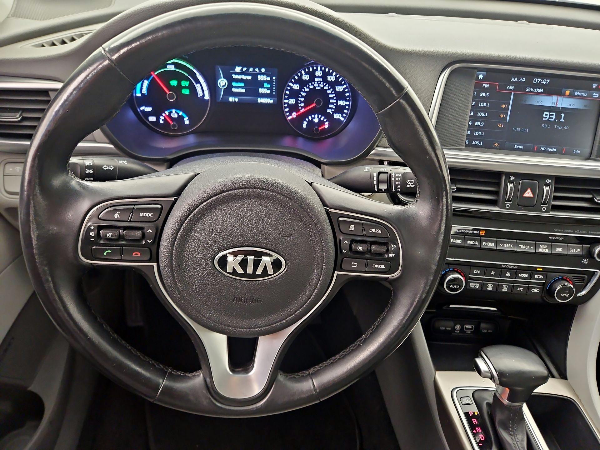 Thumbnail: 2017 Kia Optima - 10