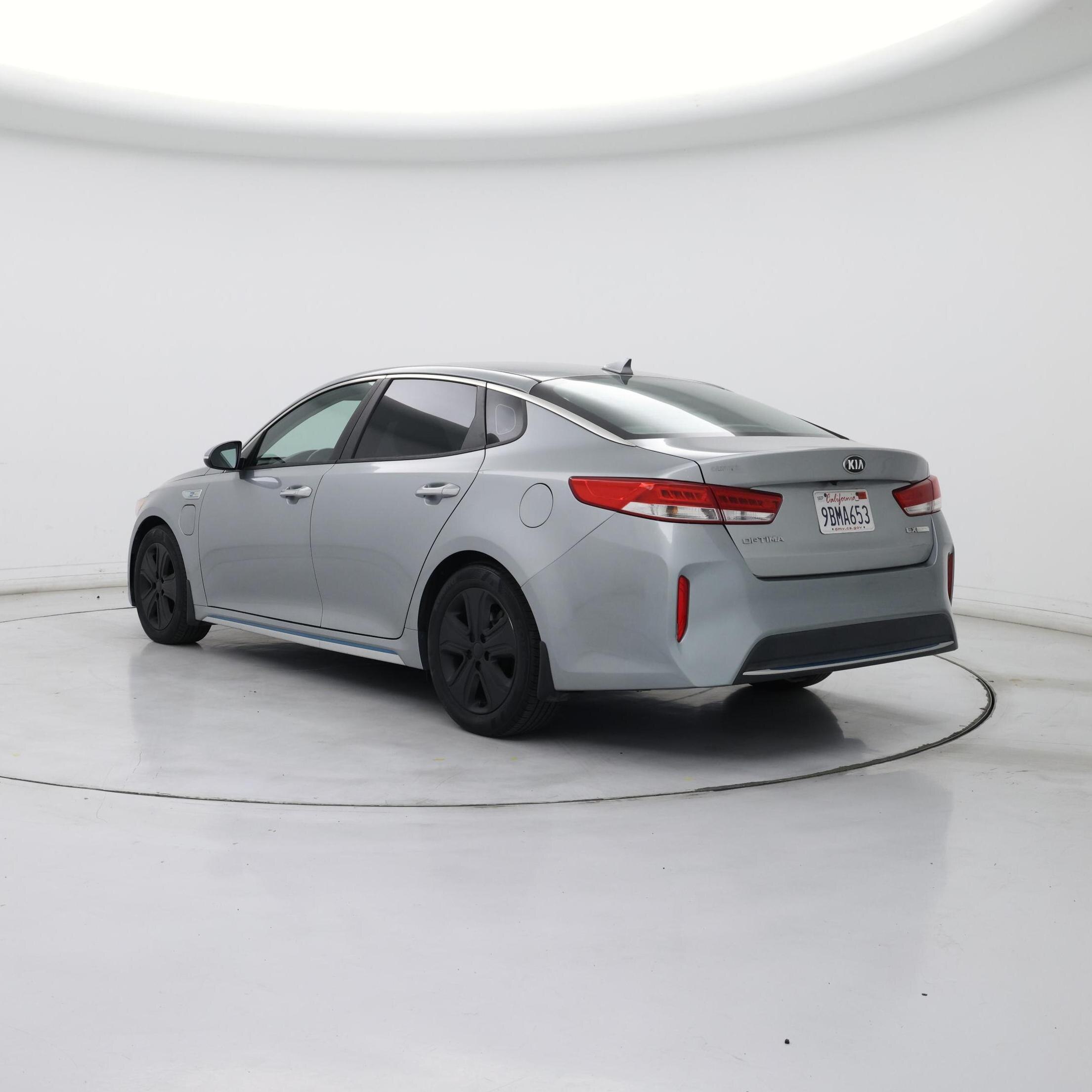 Thumbnail: 2017 Kia Optima - 2